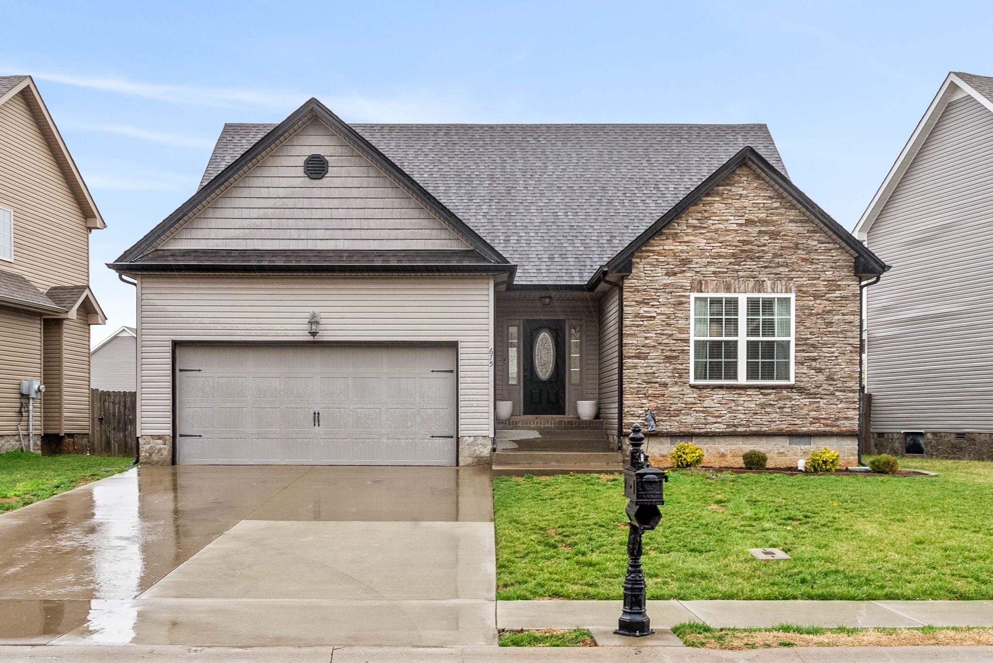 675 Fox Hound Dr Property Photo 1