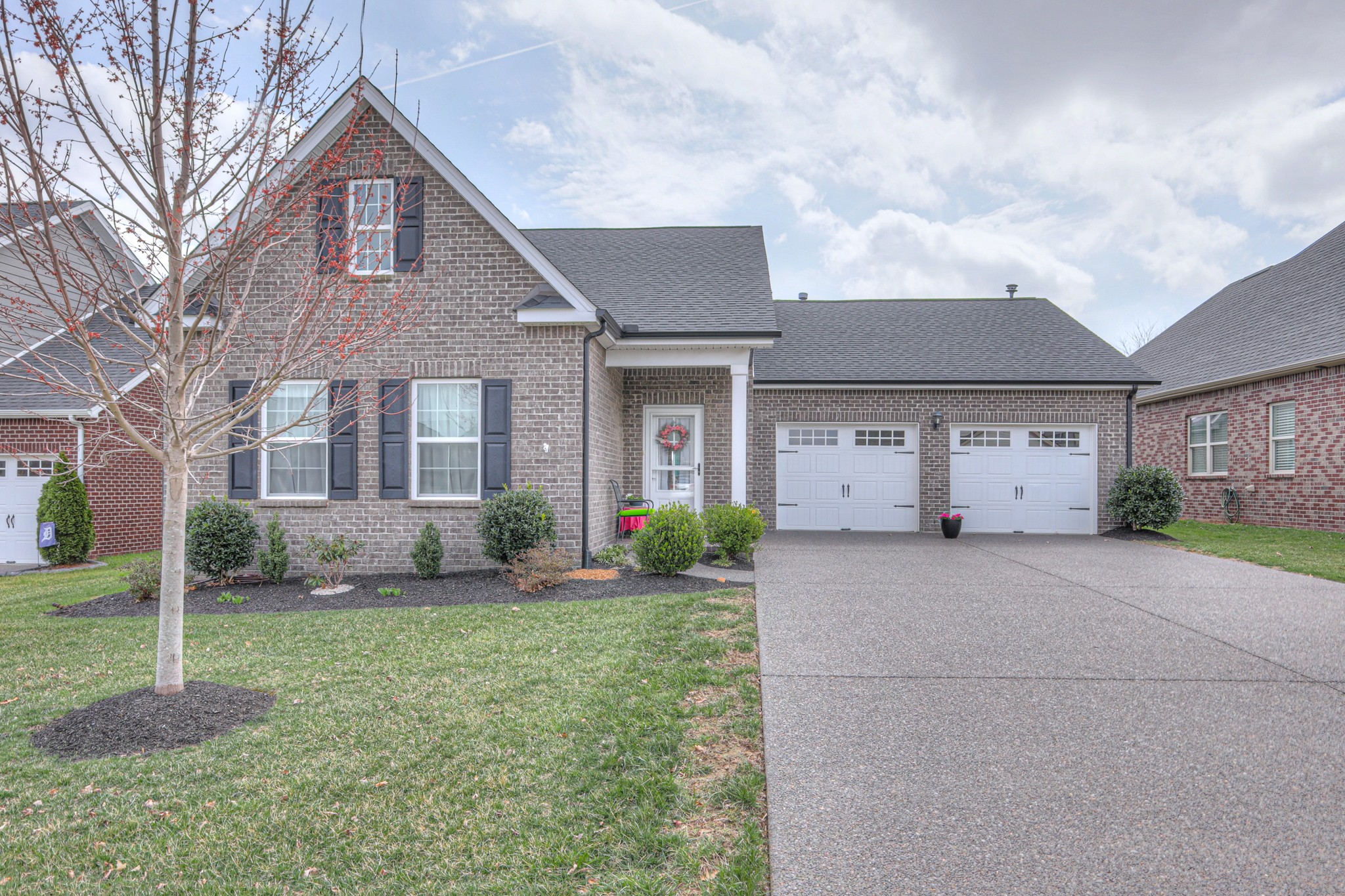 745 Pebble Creek Ln Property Photo 1