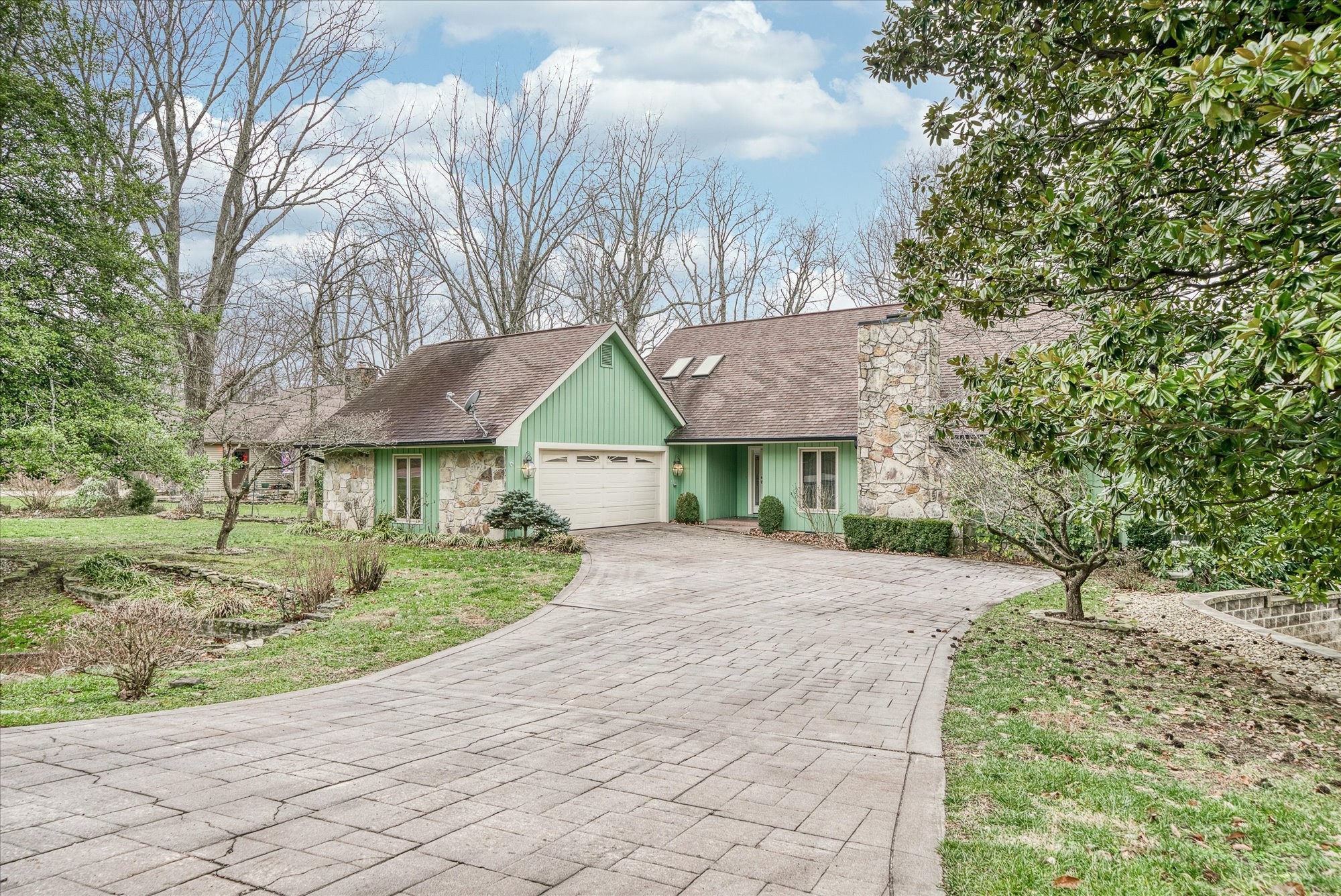 119 Fairway Dr Property Photo