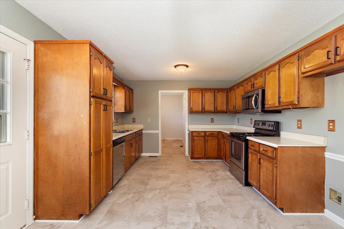 3950 Country Park Ln Property Photo 17