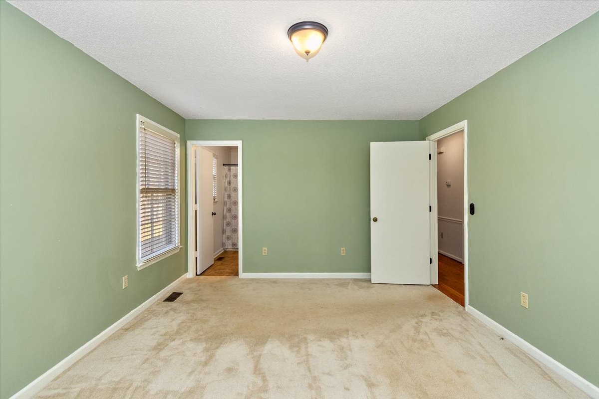 3950 Country Park Ln Property Photo 27