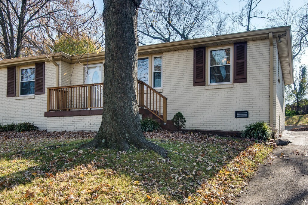126 Tallwood Dr Property Photo