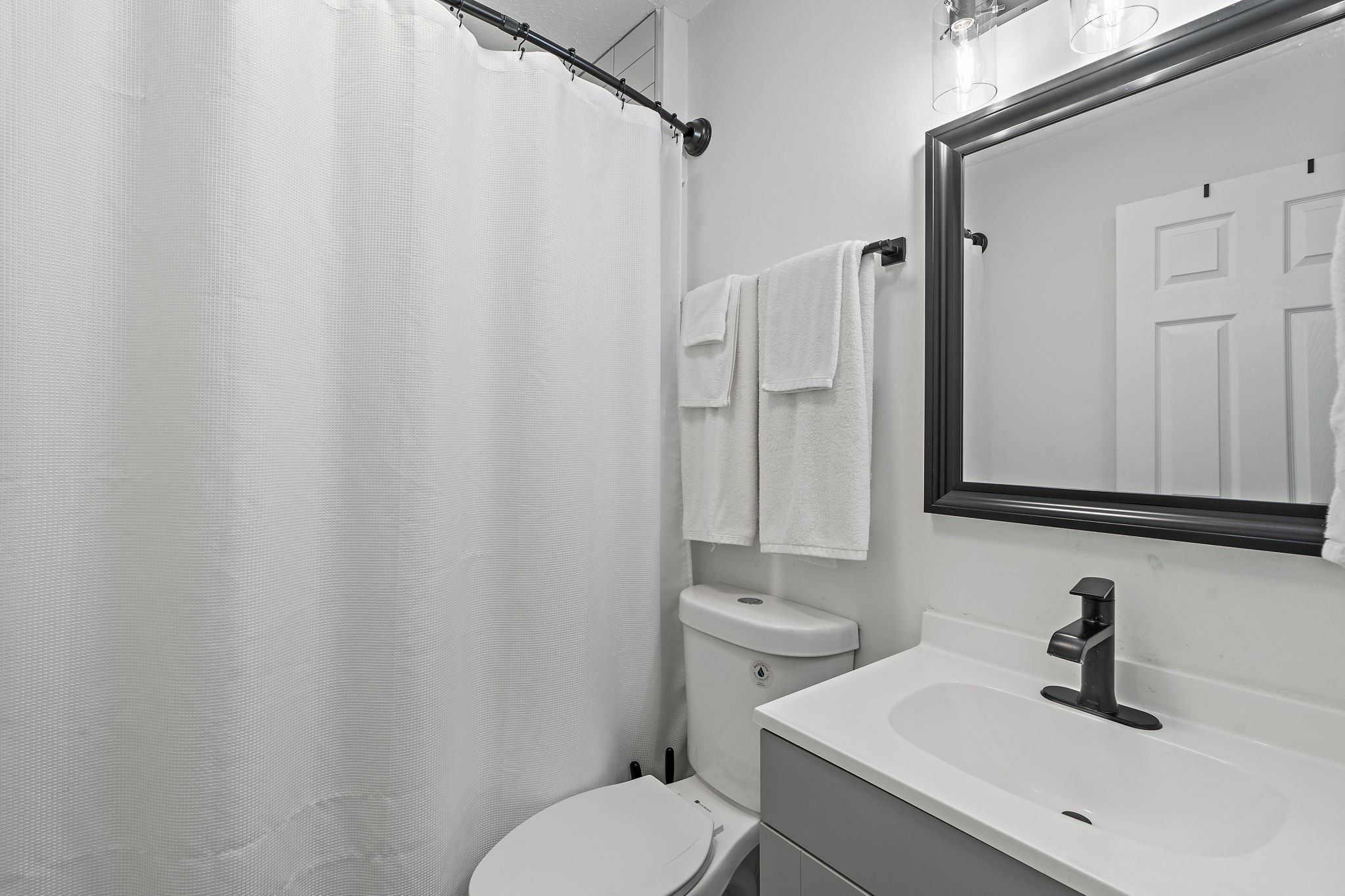 407 Edwin St Property Photo 12