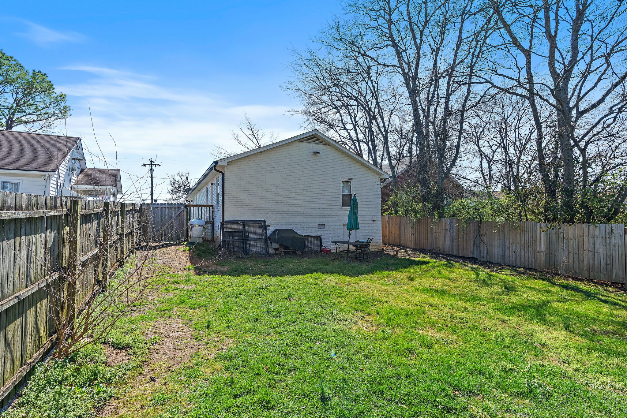 407 Edwin St Property Photo 17