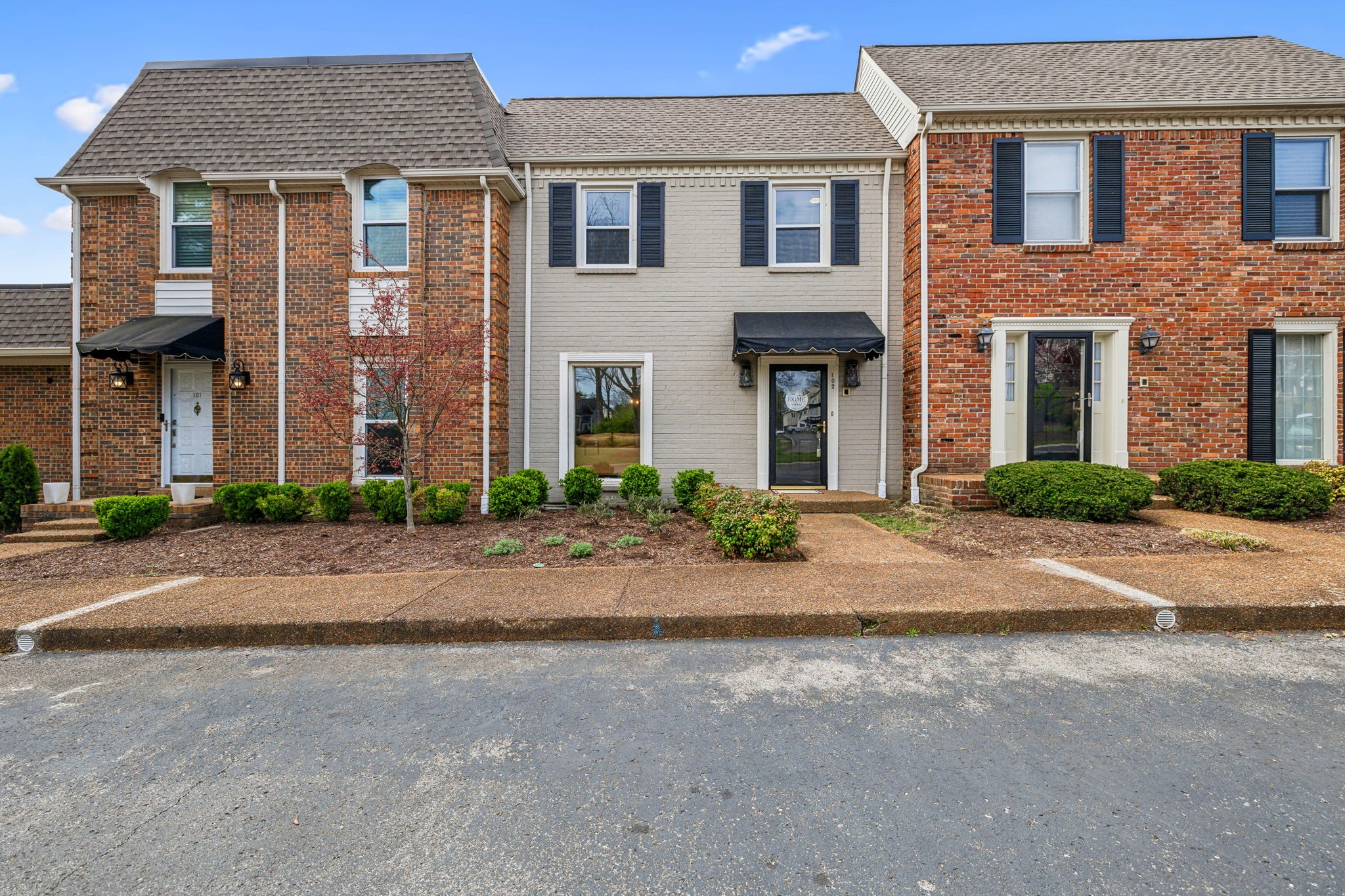 102 Foxborough Sq, W Property Photo 1