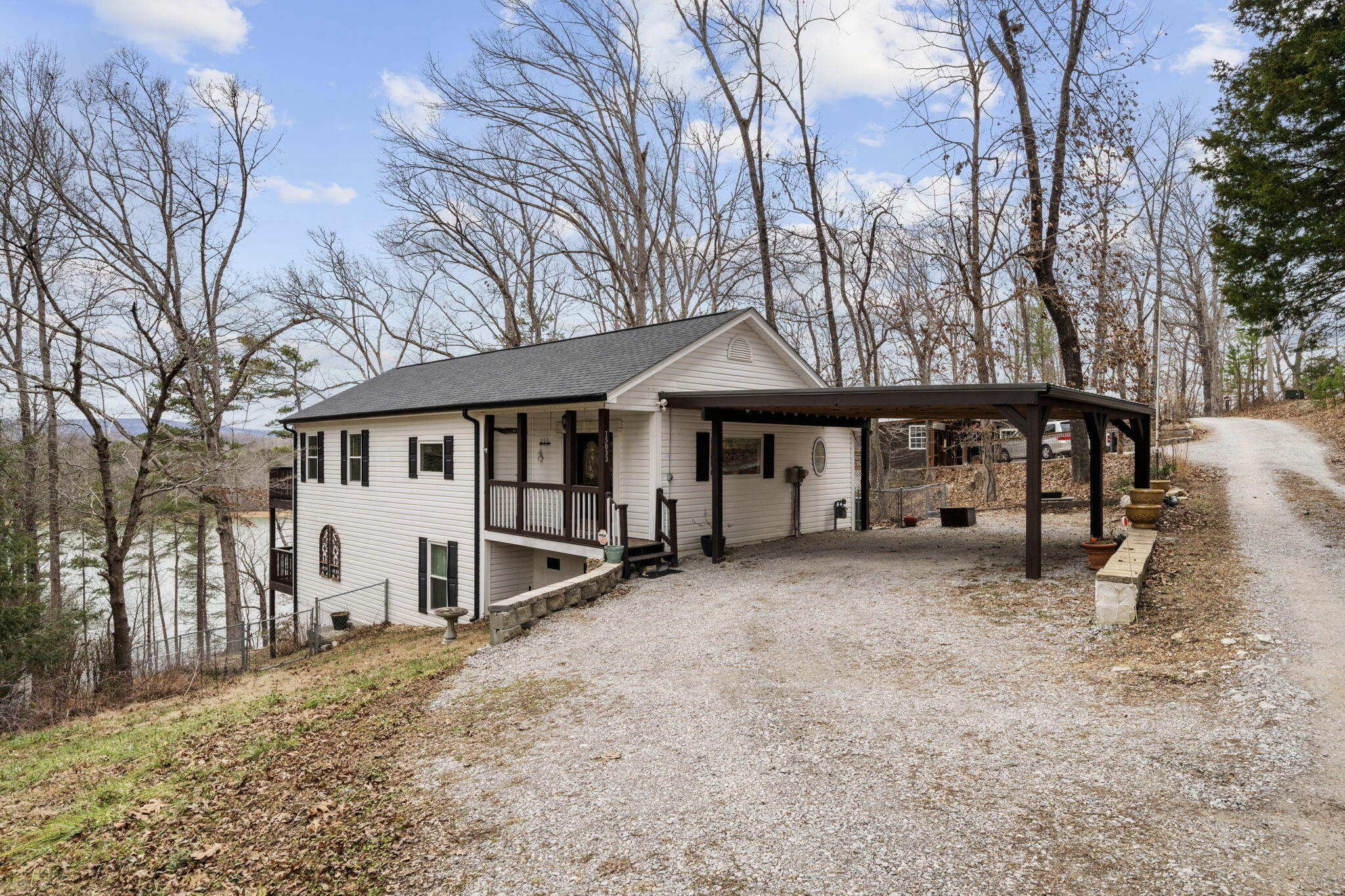 15033 Log Cabin Lane Property Photo