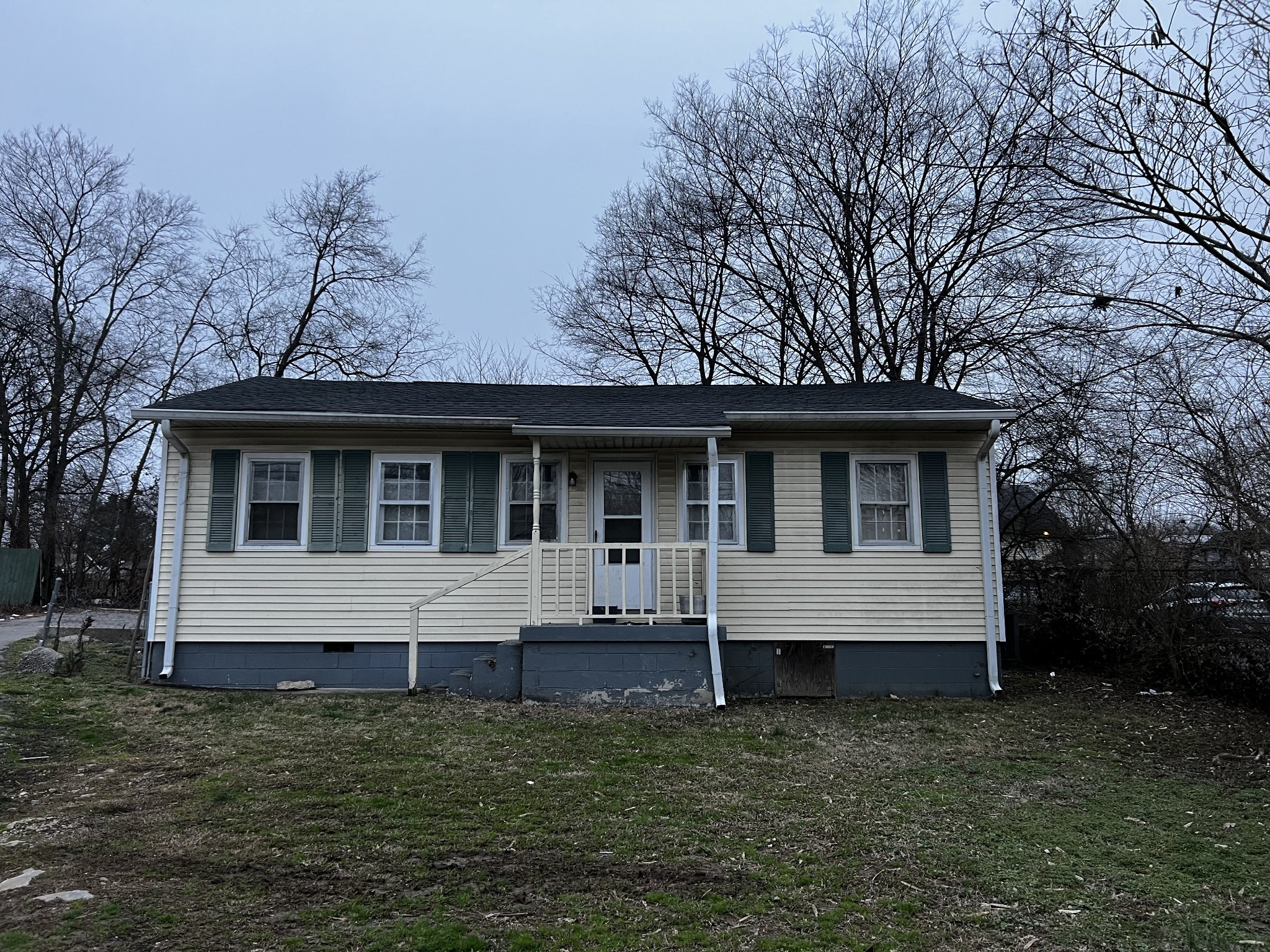220 Myatt Dr Property Photo