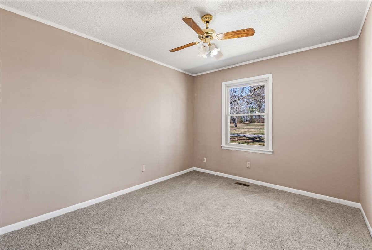 499 Ridgewood Dr Property Photo 17