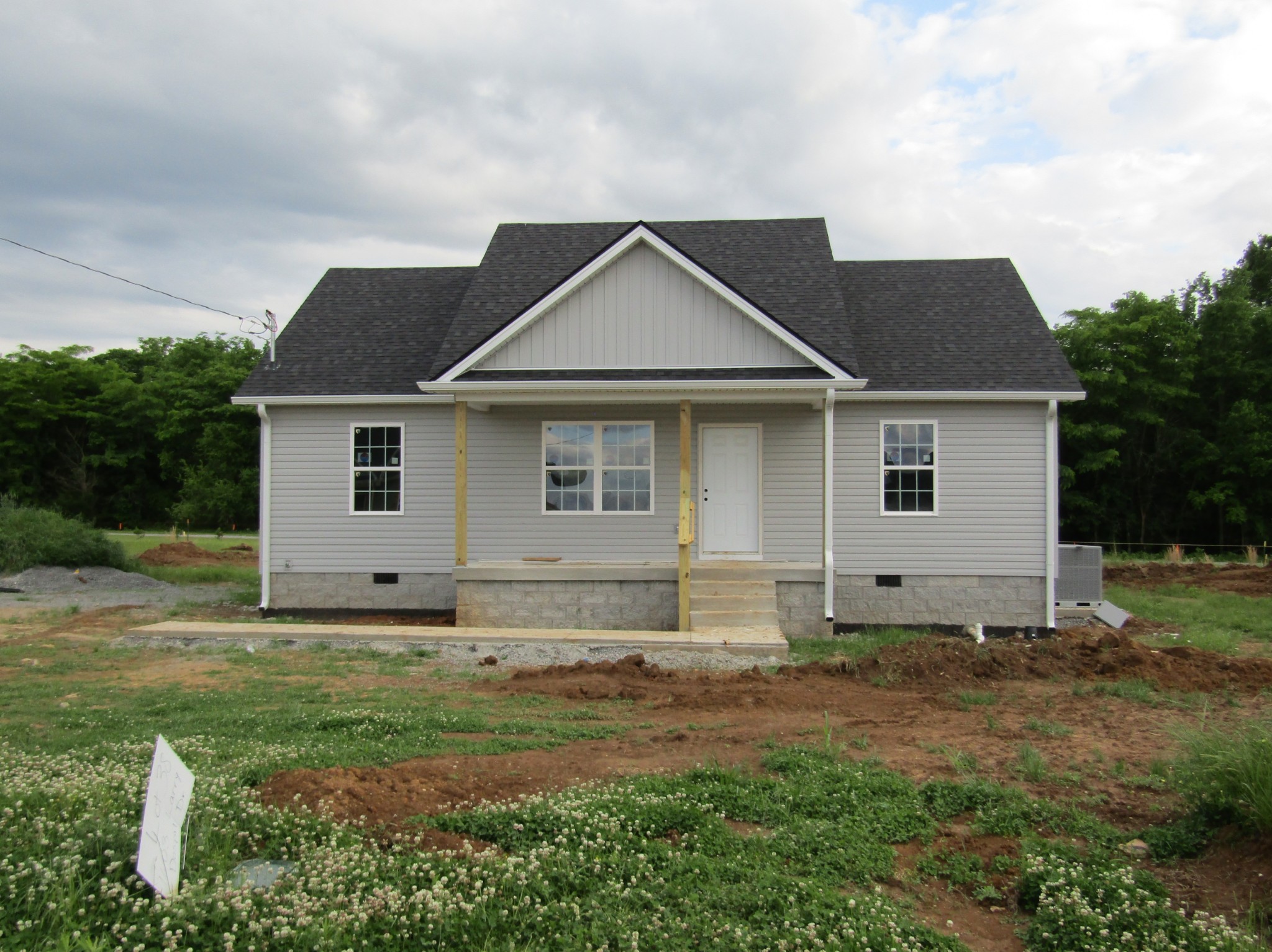 1603 Larry Dospil Dr Property Photo 1
