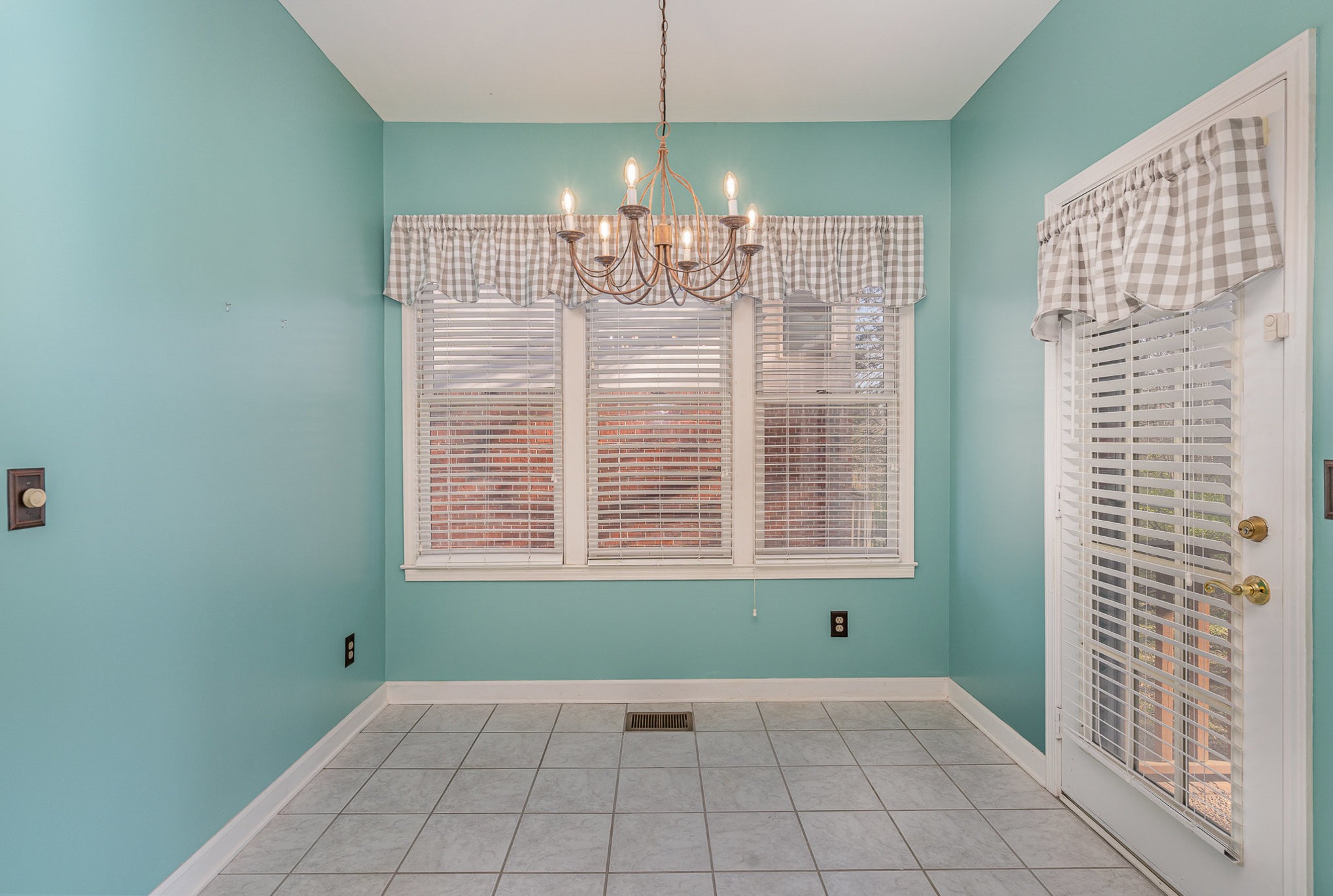 5521 Peninsula Park Lndg Property Photo 9