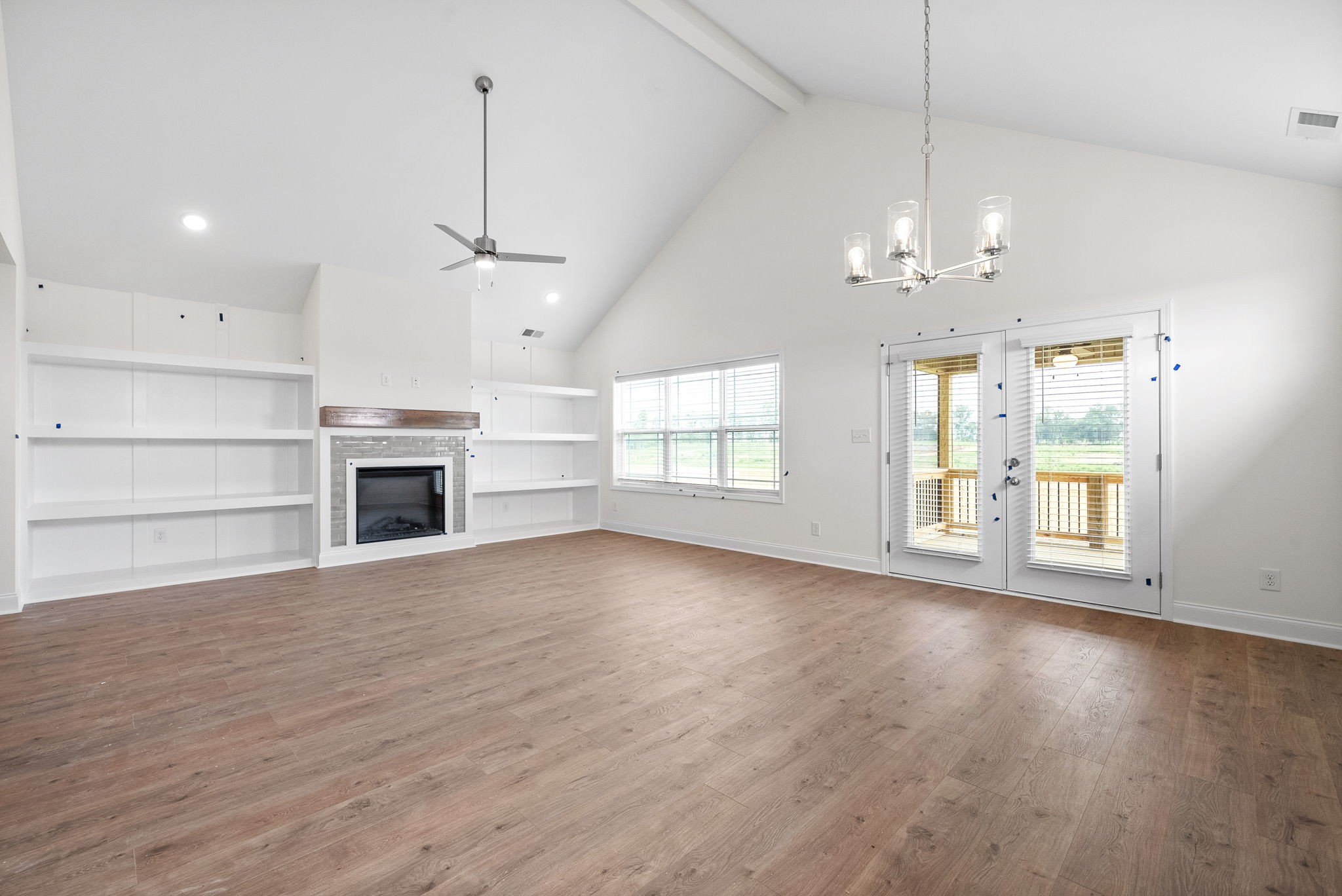 1239 Iris Glen Dr Property Photo 5