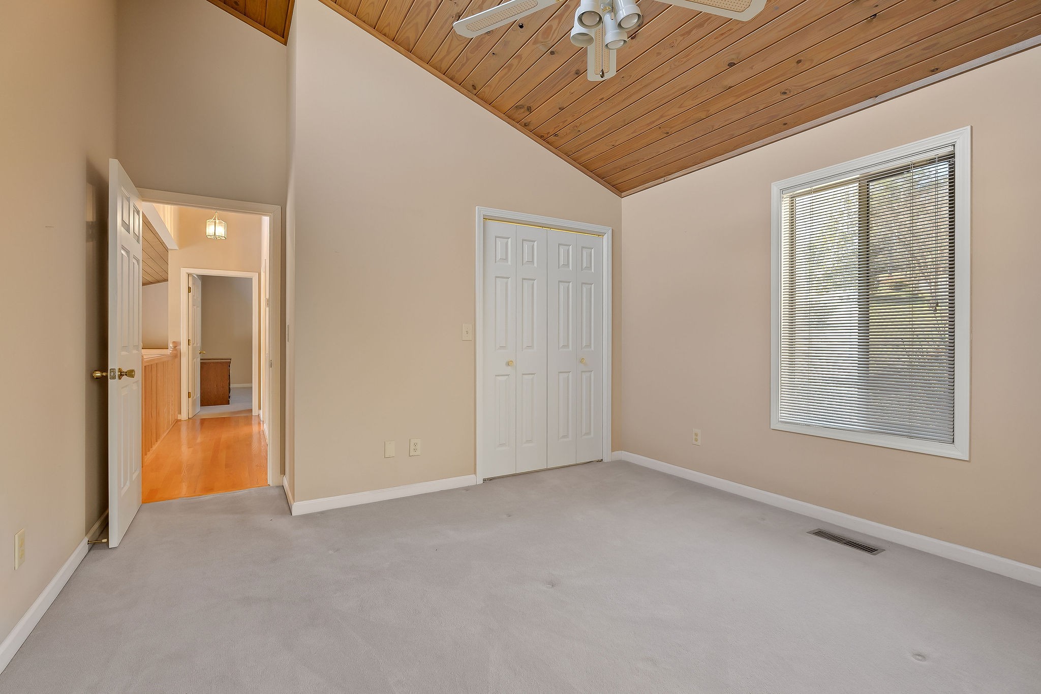 292 Red Bud Dr Property Photo 12