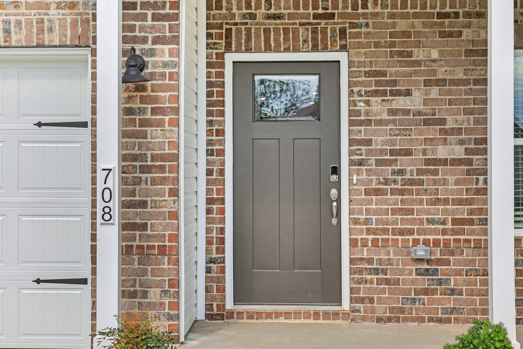 708 Brody Ct Property Photo 4