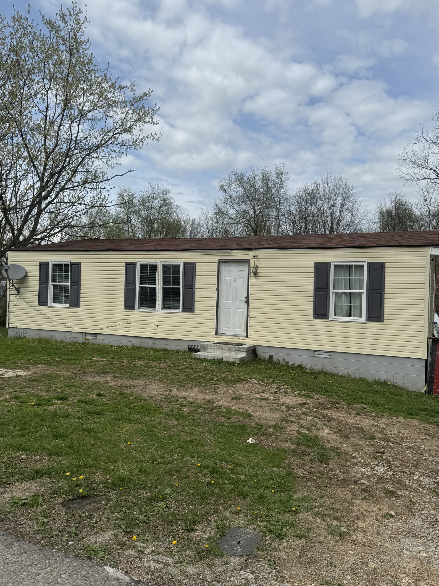 207 E Short St Property Photo
