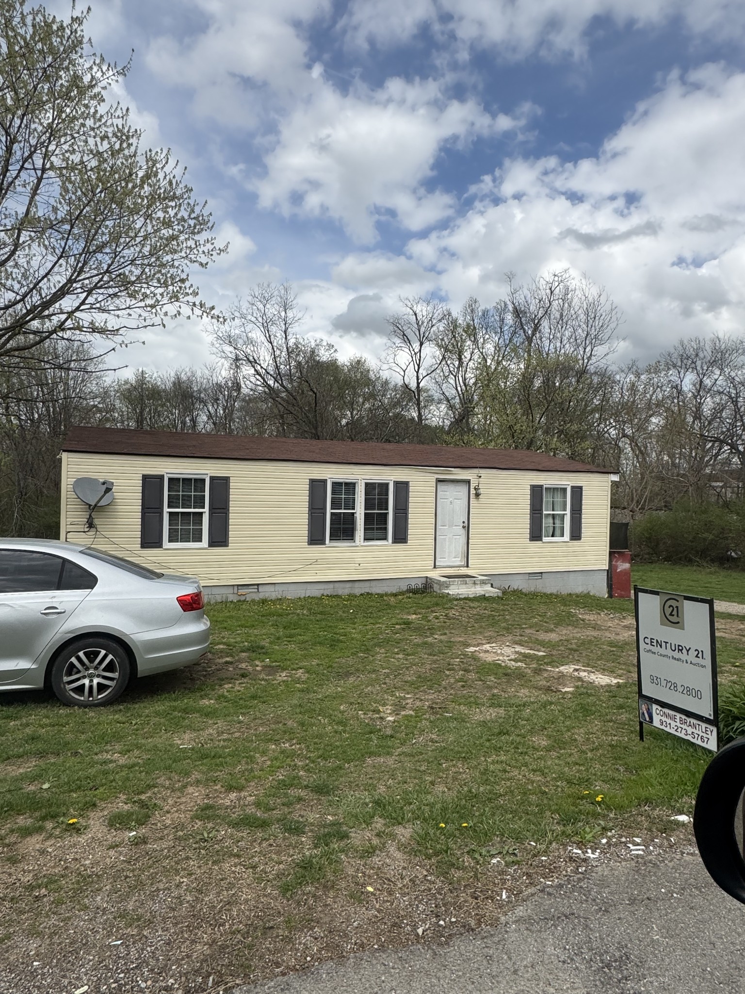 207 E Short St Property Photo 2