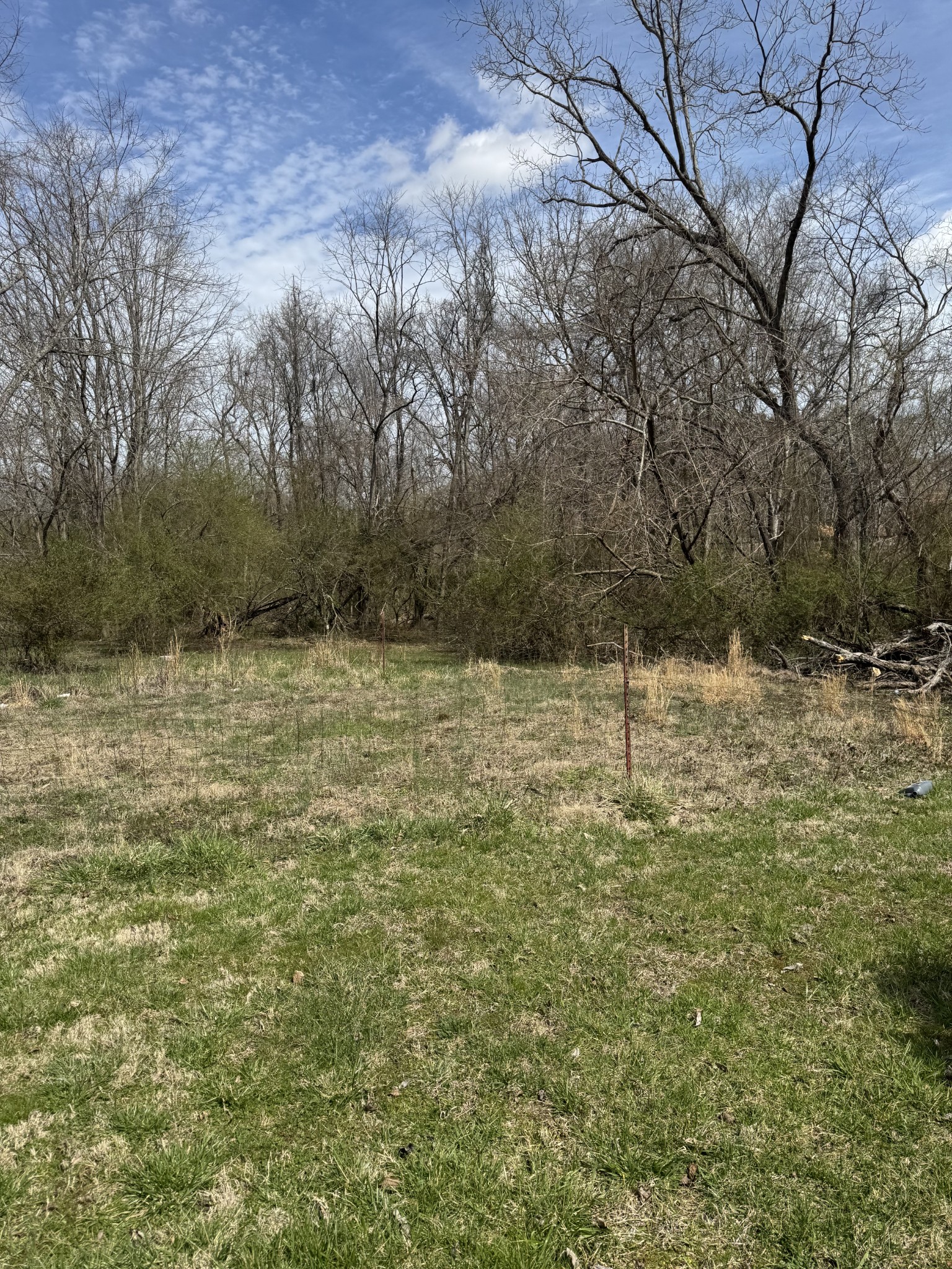 207 E Short St Property Photo 5