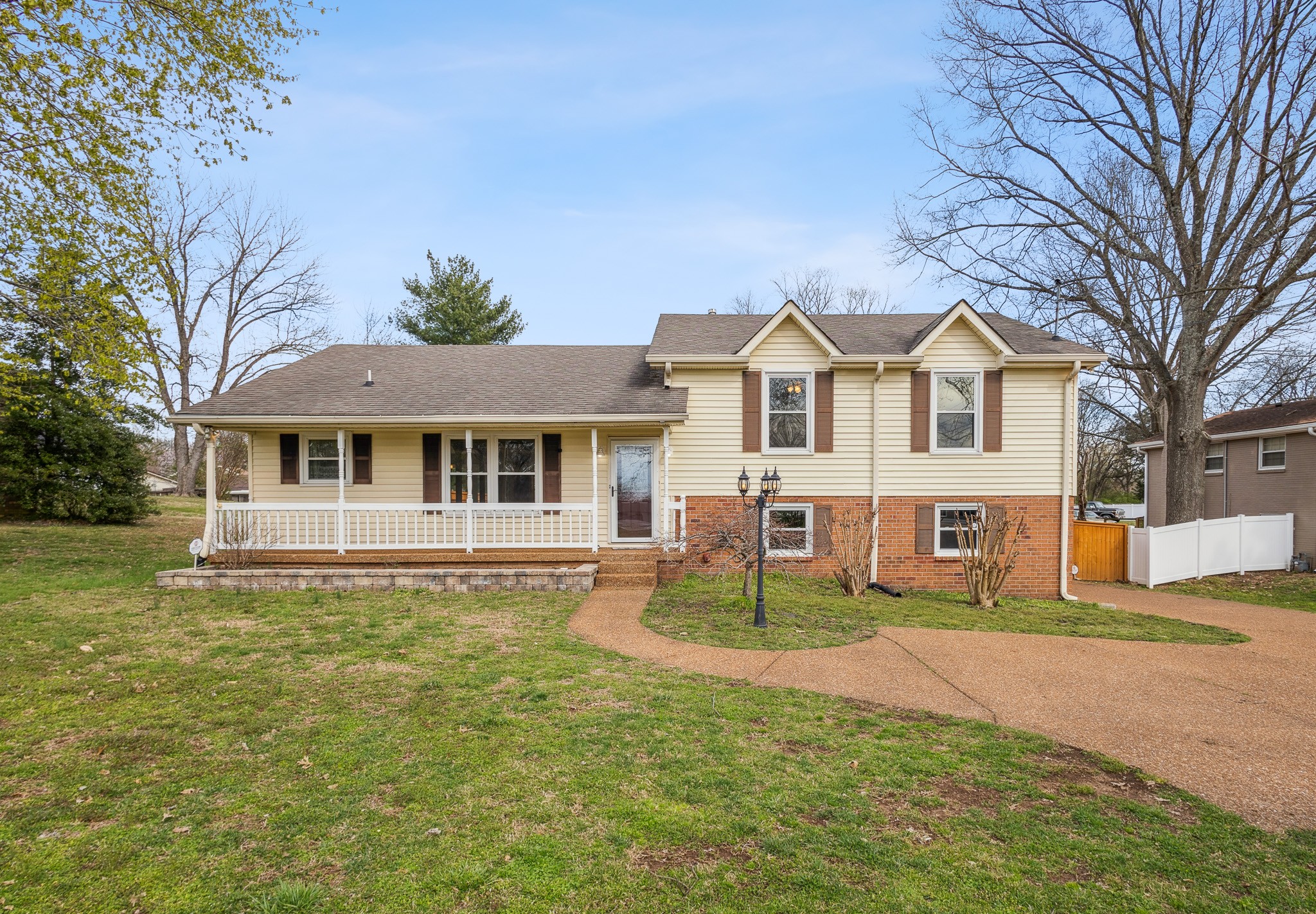 195 Cherokee Rd Property Photo