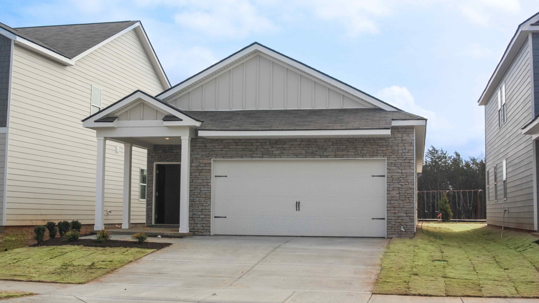 706 Walleye Way Property Photo 1