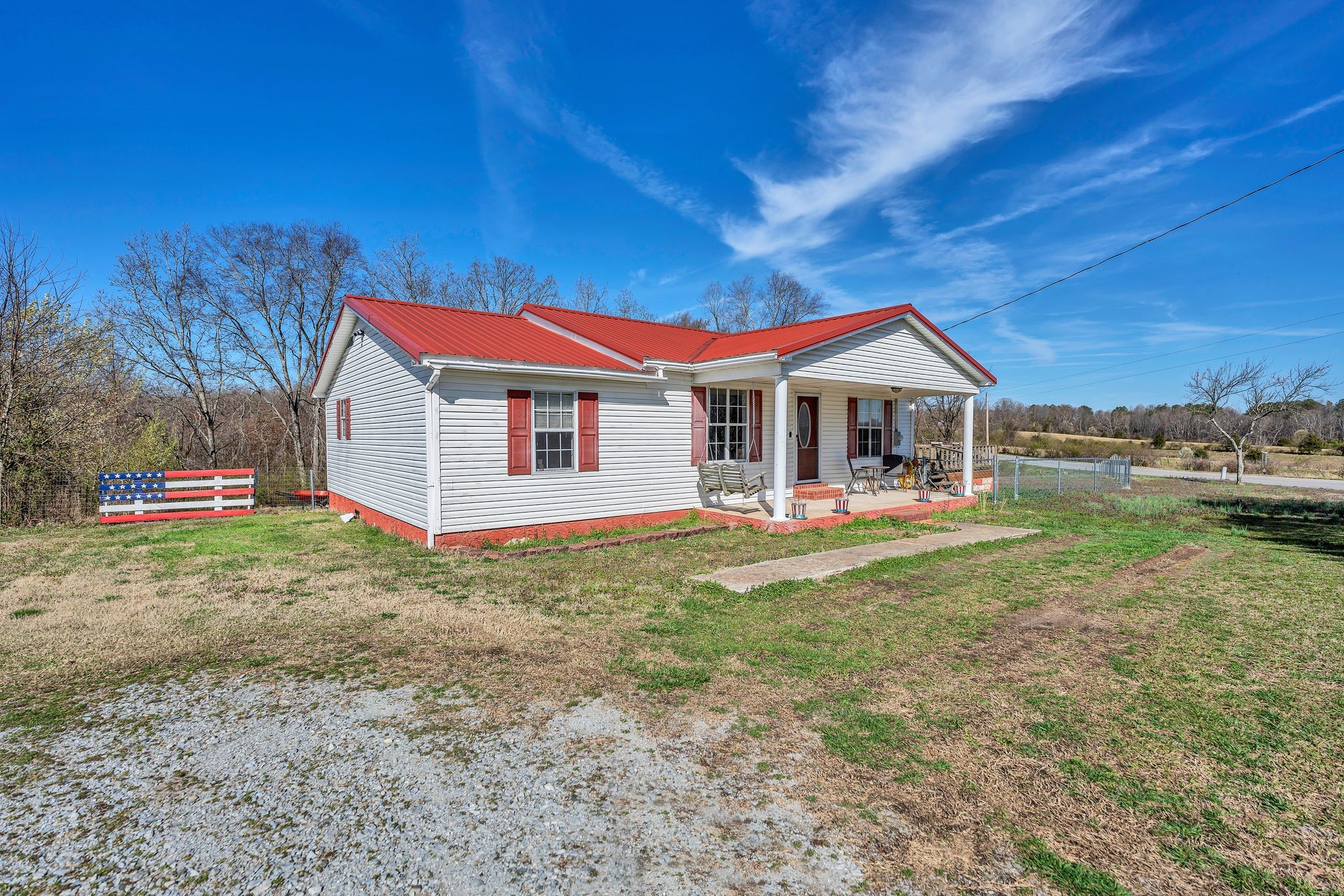 619 Revilo Rd Property Photo 1