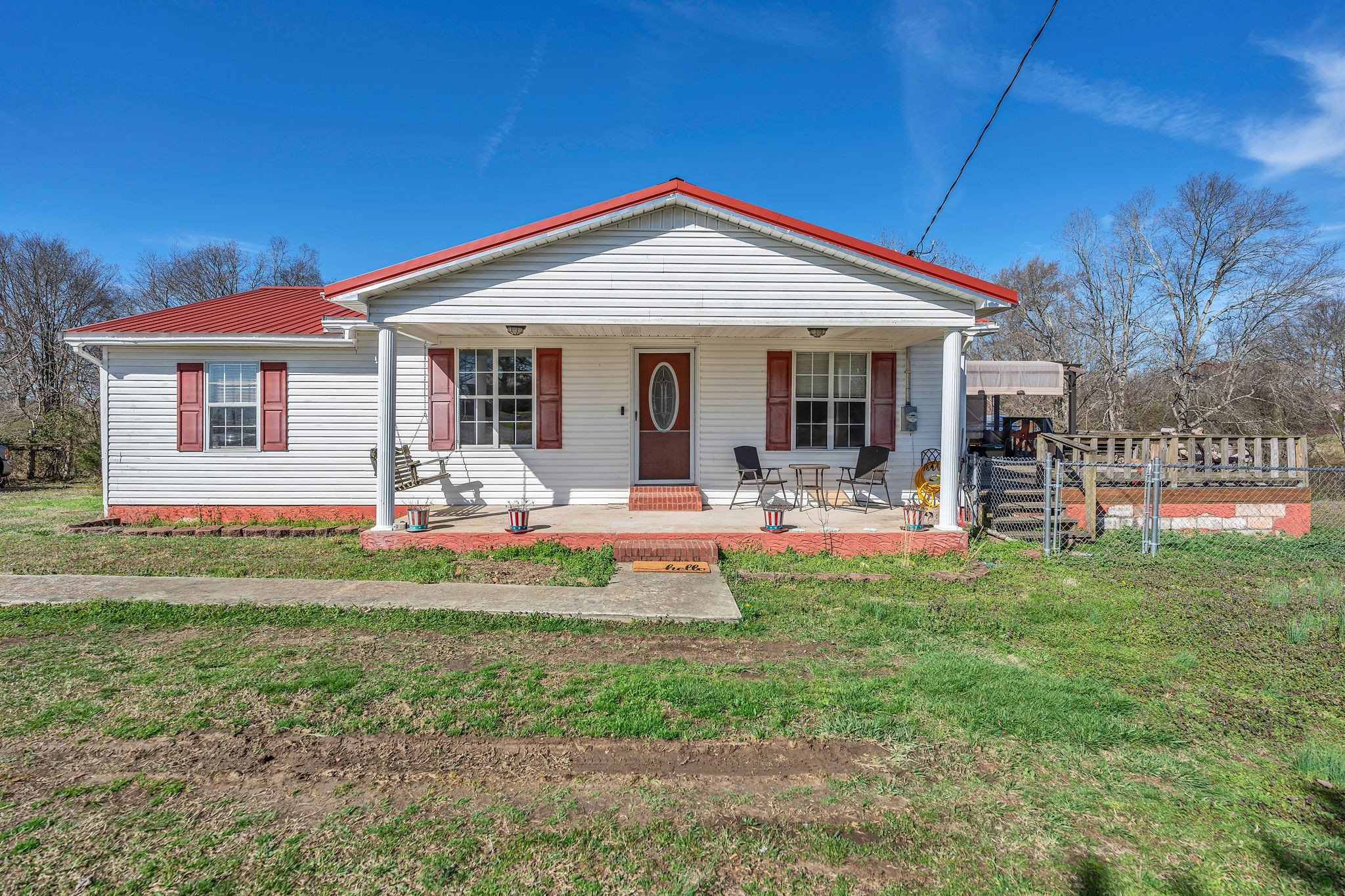 619 Revilo Rd Property Photo 2