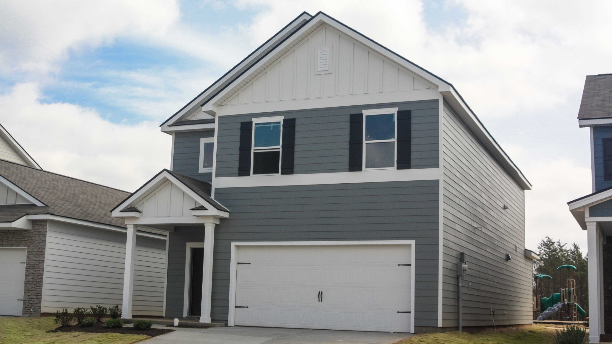 704 Walleye Way Property Photo 1