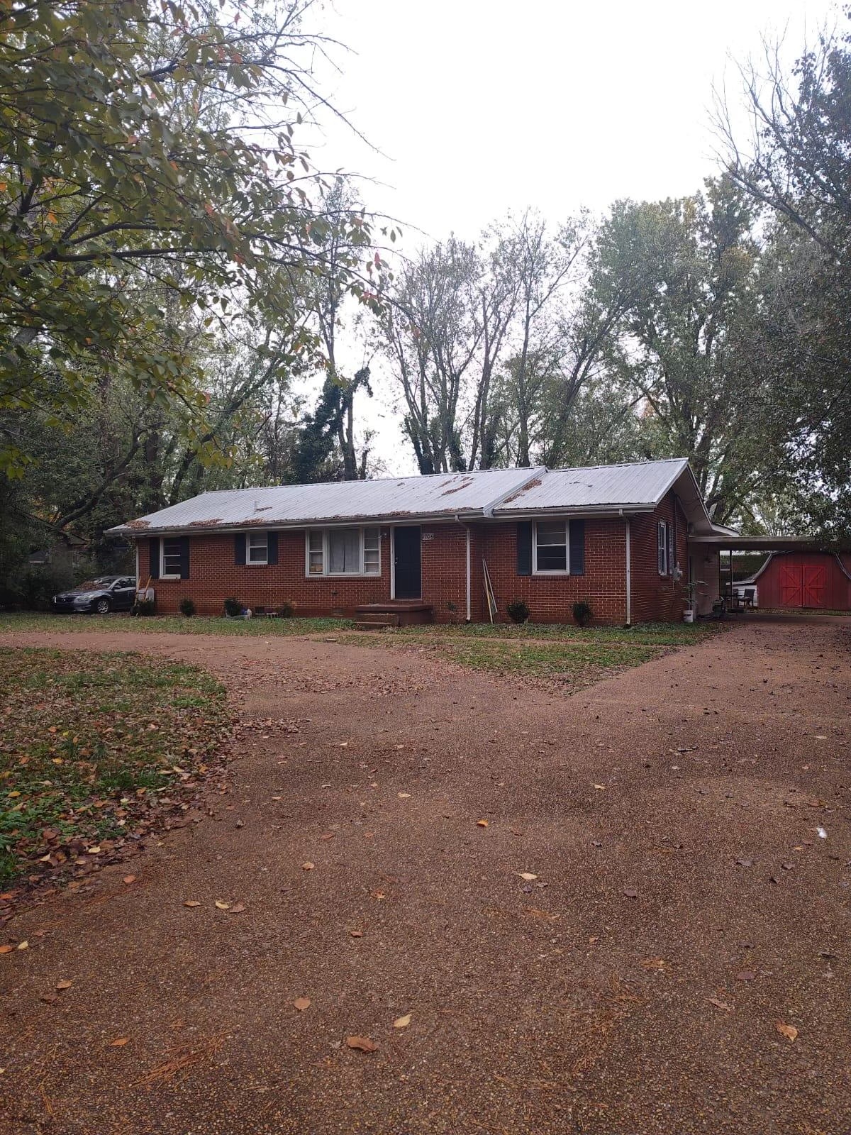 1706 Fowler St Property Photo 1