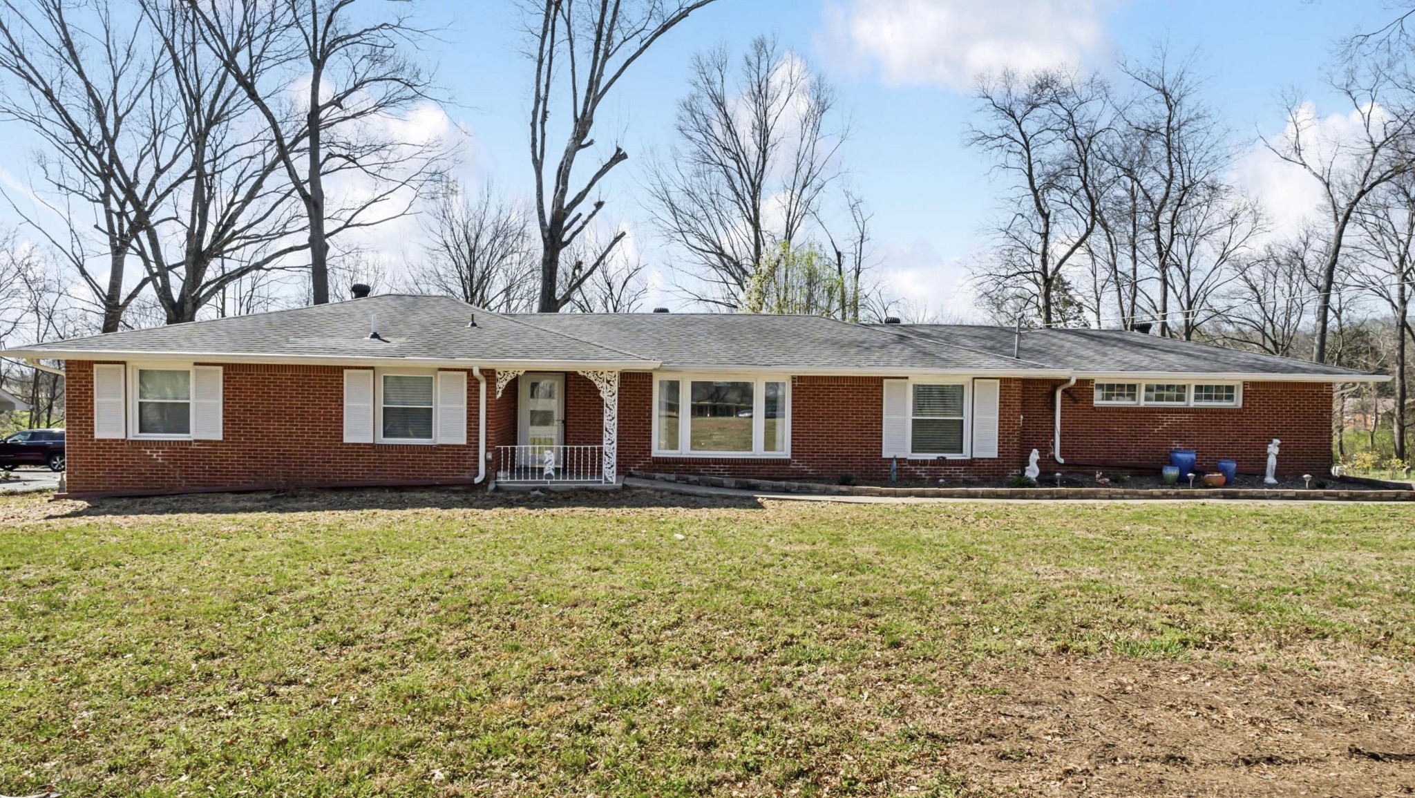 219 Cima Dr Property Photo 1