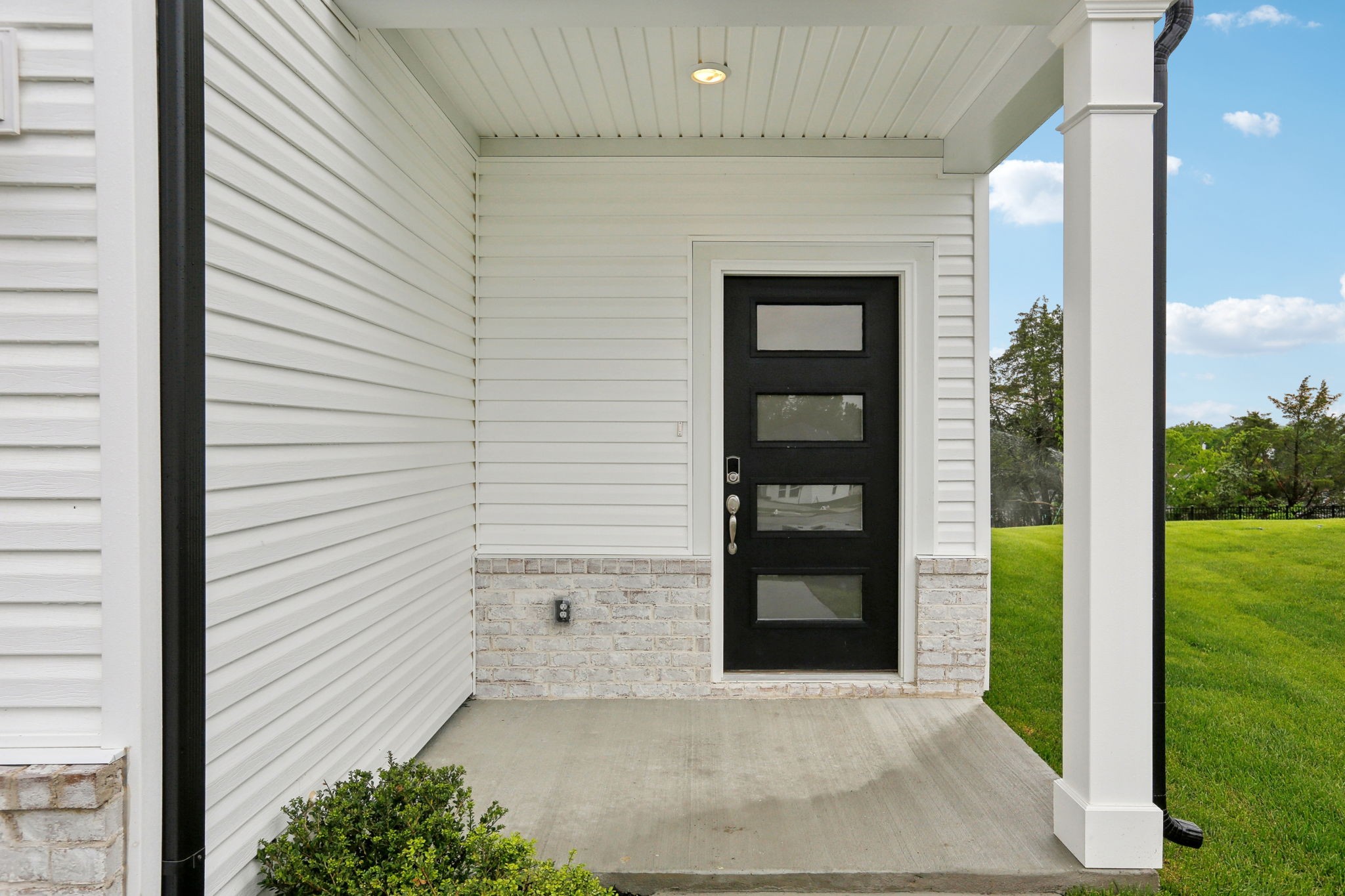 4228 Skyridge Dr Property Photo 5