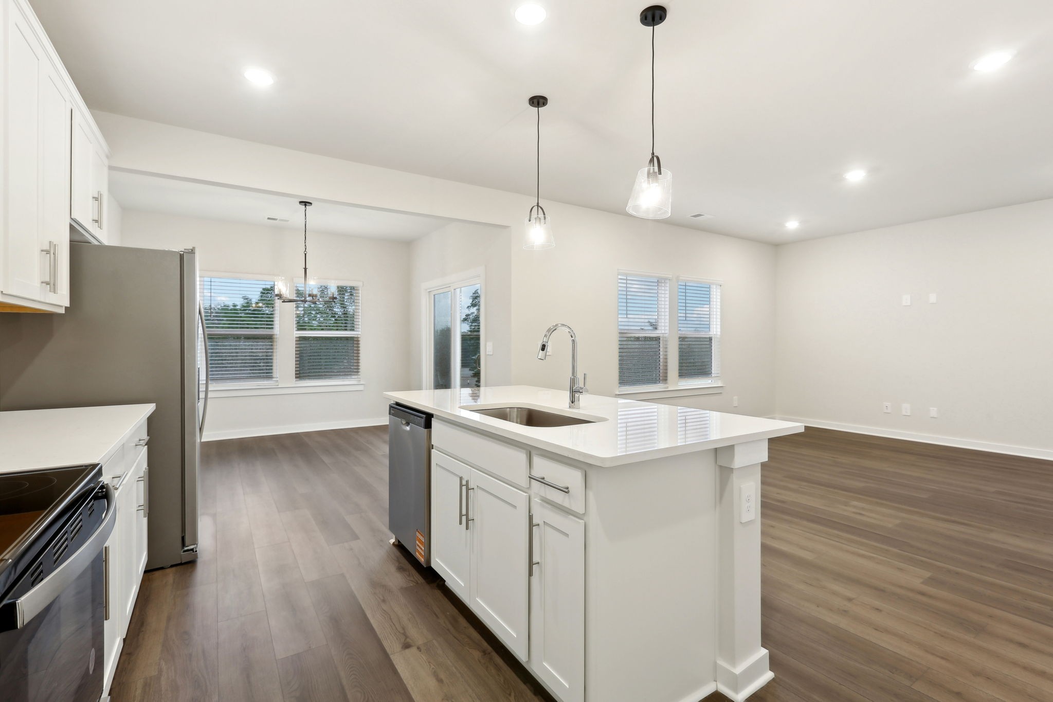 4228 Skyridge Dr Property Photo 11