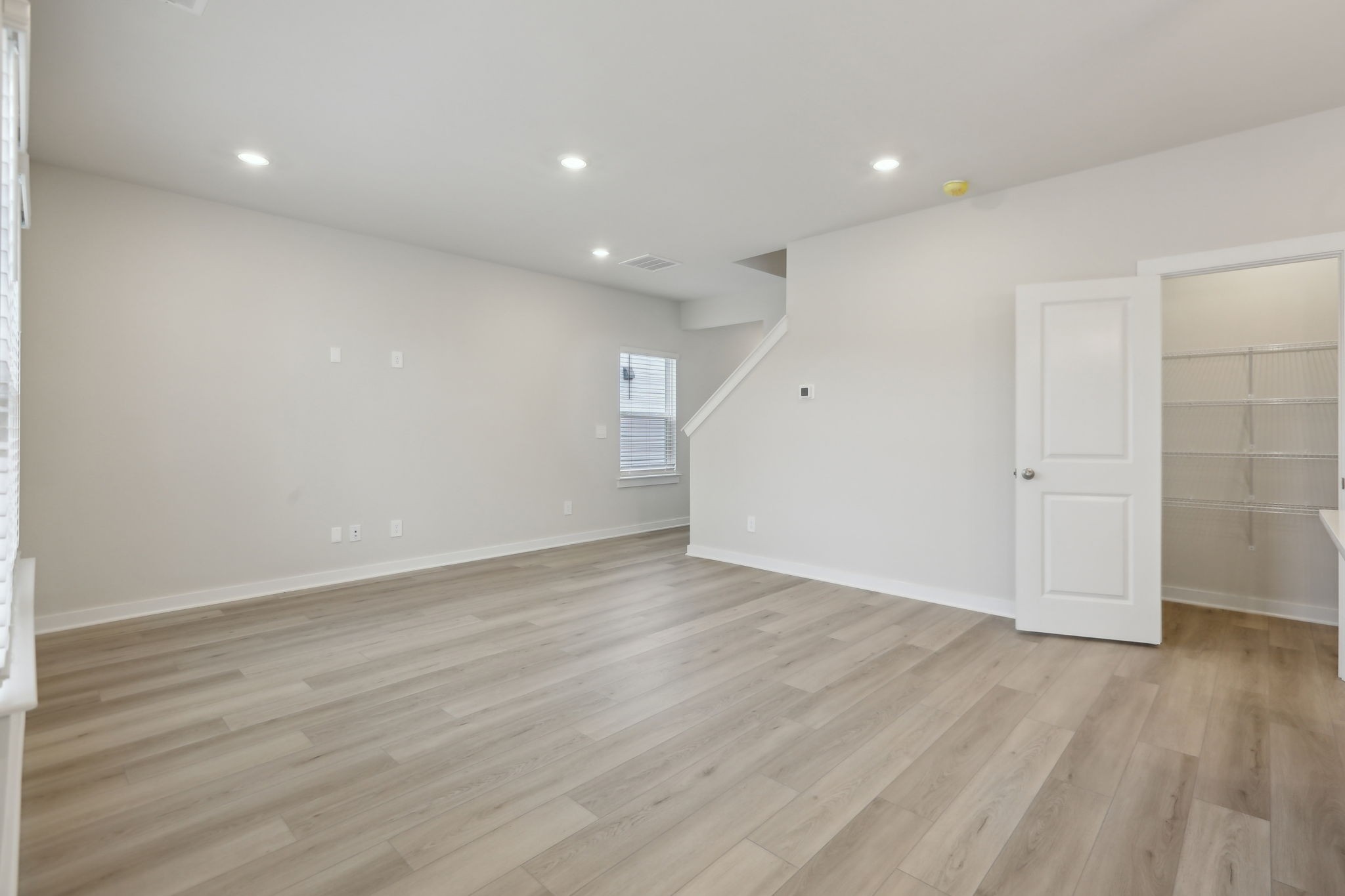 4220 Skyridge Dr Property Photo 9