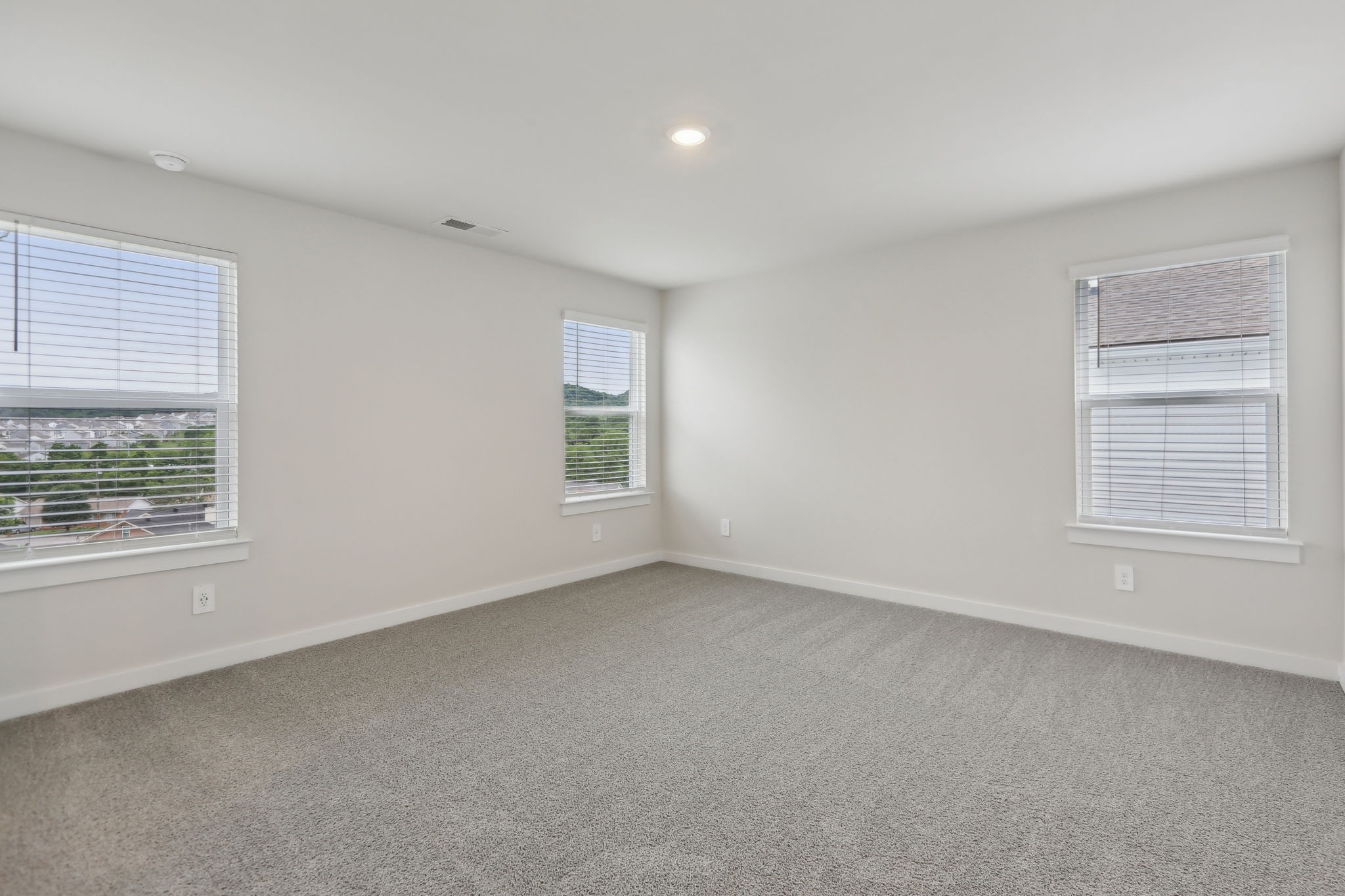 4220 Skyridge Dr Property Photo 26