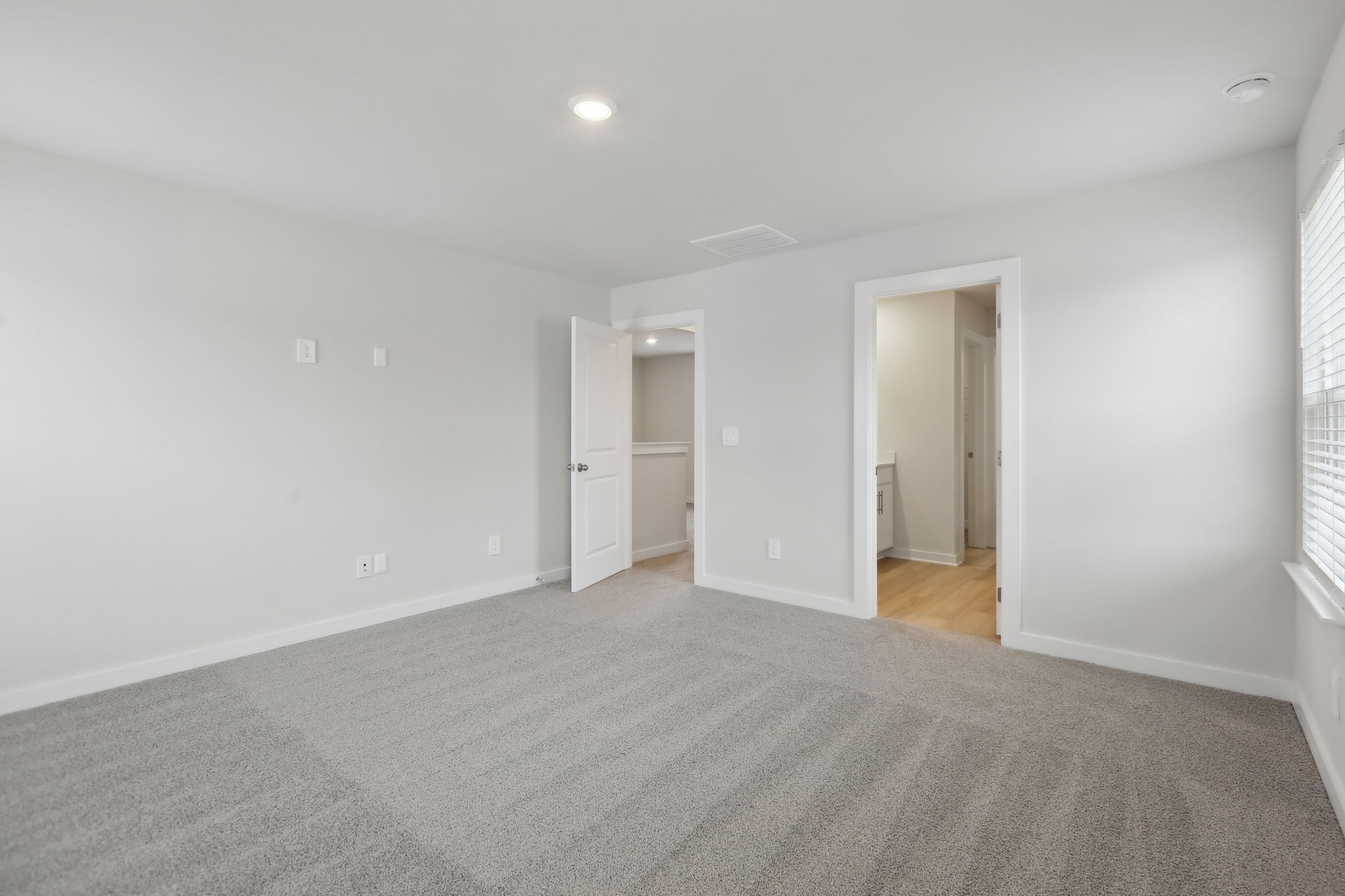 4220 Skyridge Dr Property Photo 28