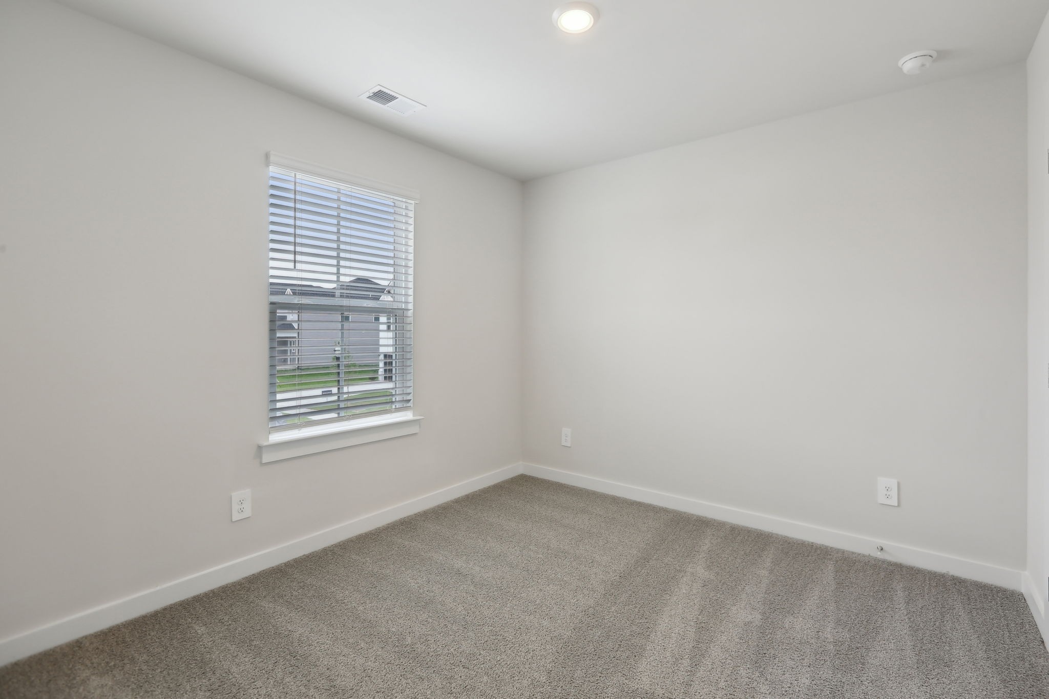 4220 Skyridge Dr Property Photo 40