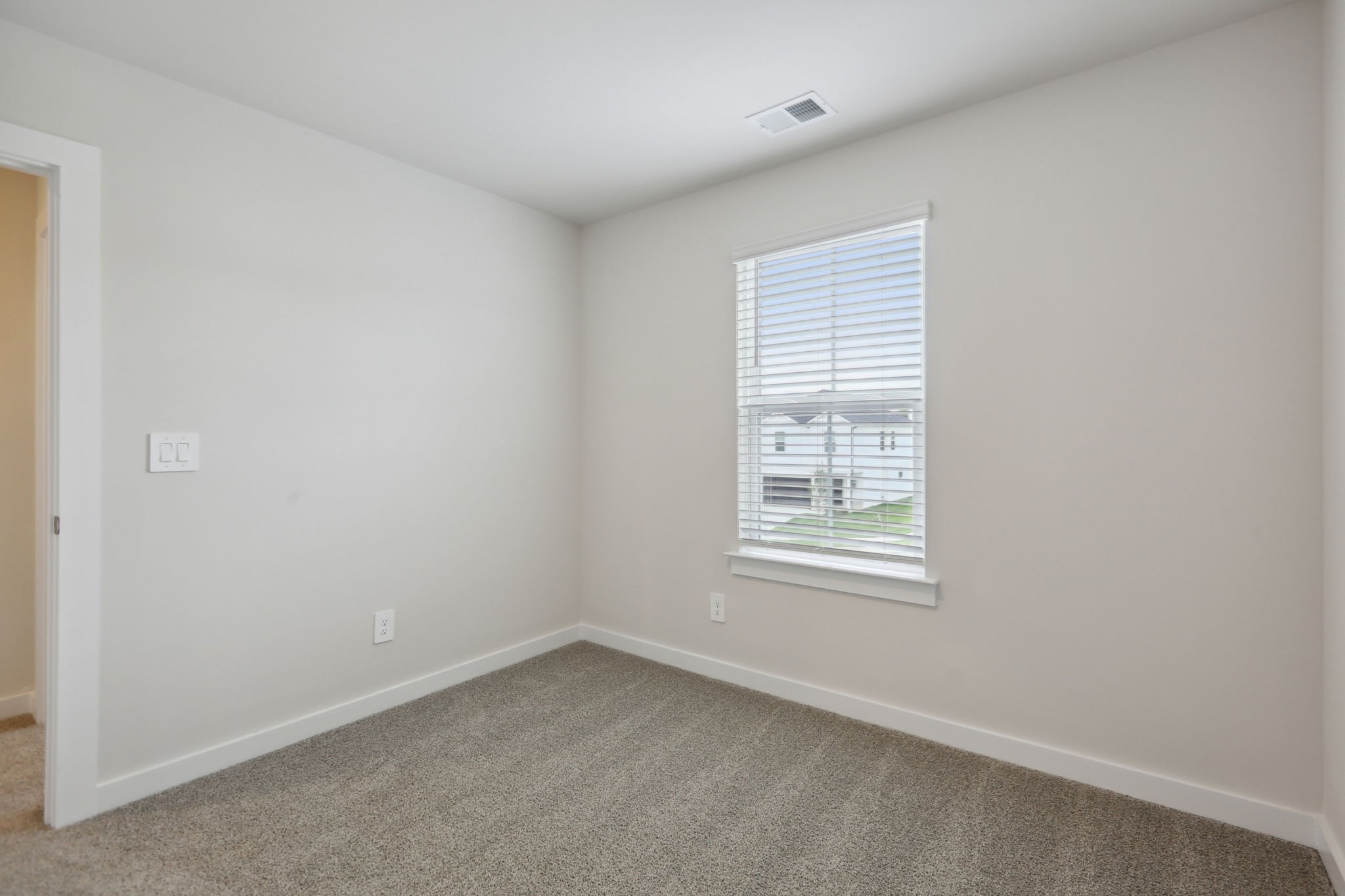 4220 Skyridge Dr Property Photo 41