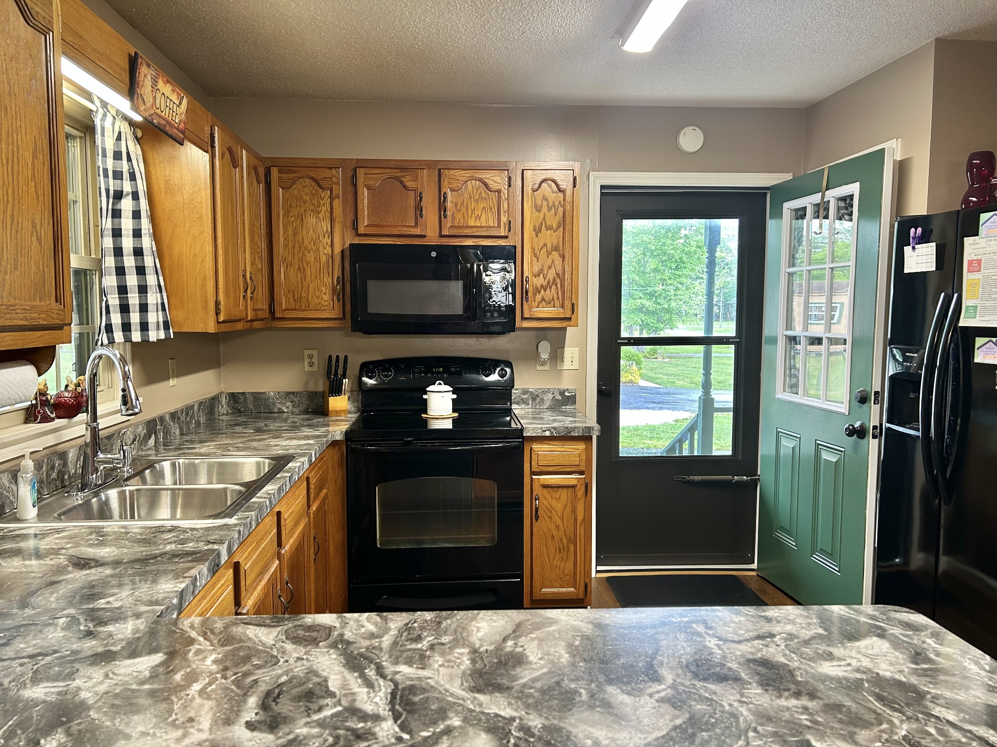 1306 Mcmahan St Property Photo 18