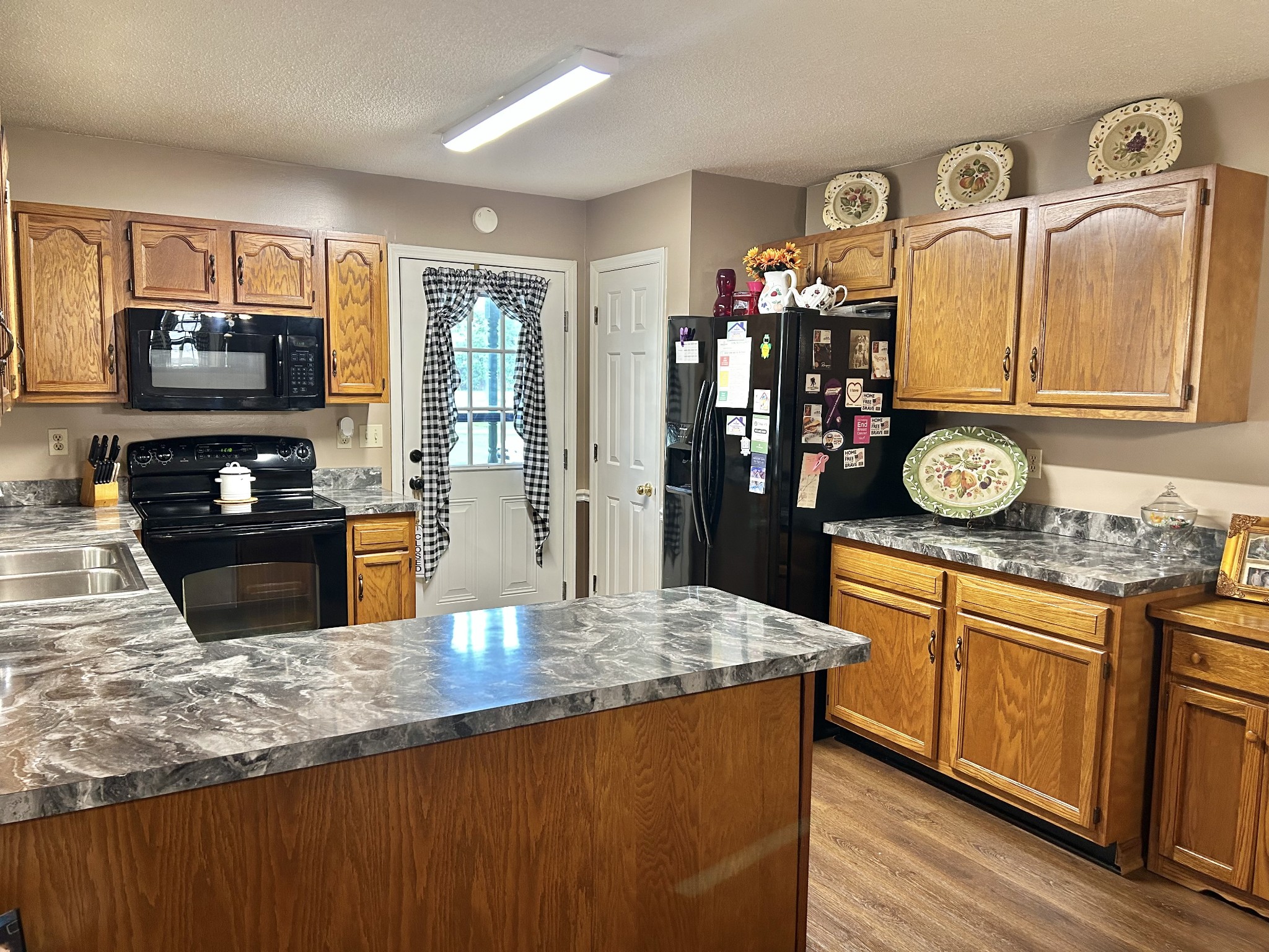 1306 Mcmahan St Property Photo 20