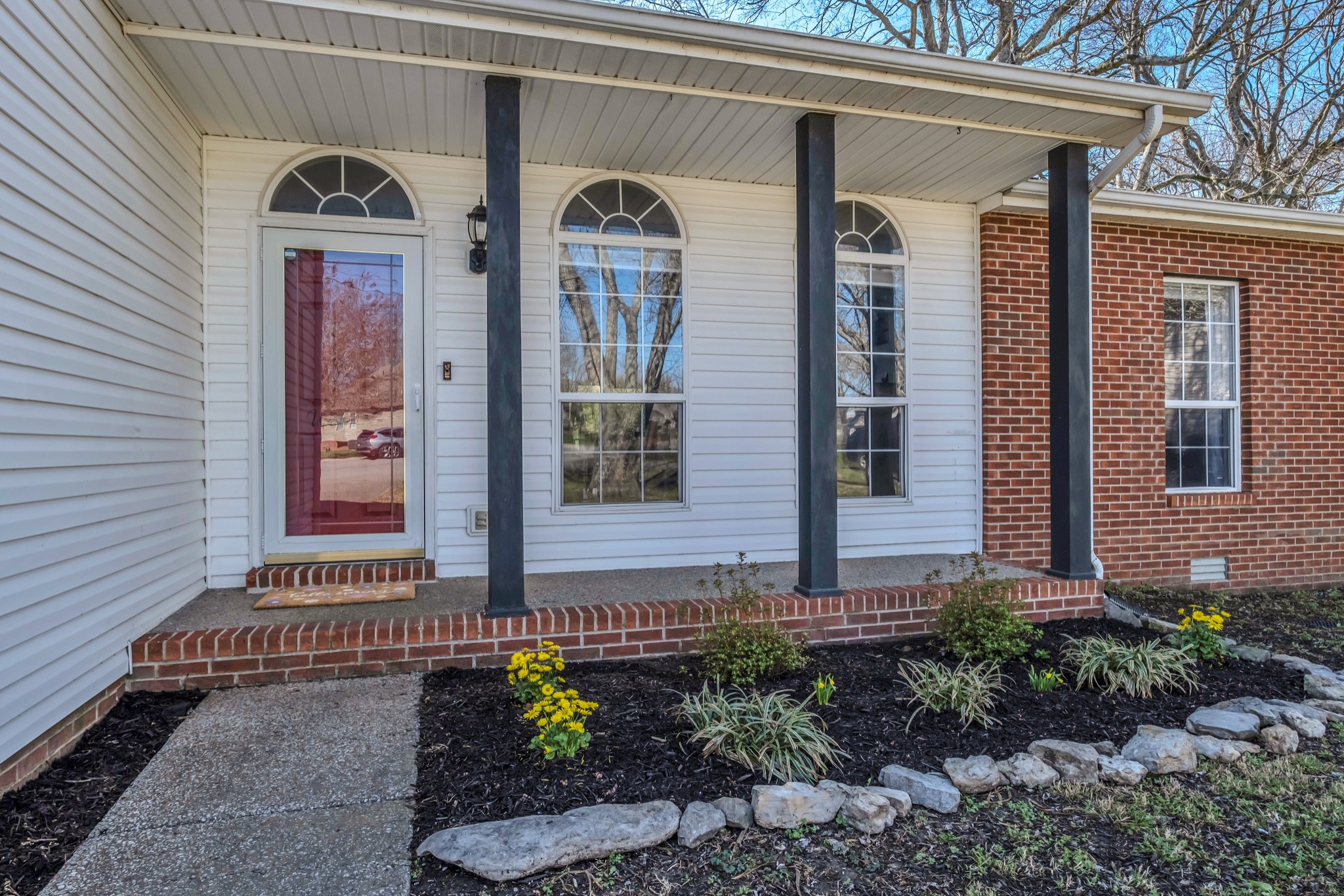 1213 Brockton Ct Property Photo 6