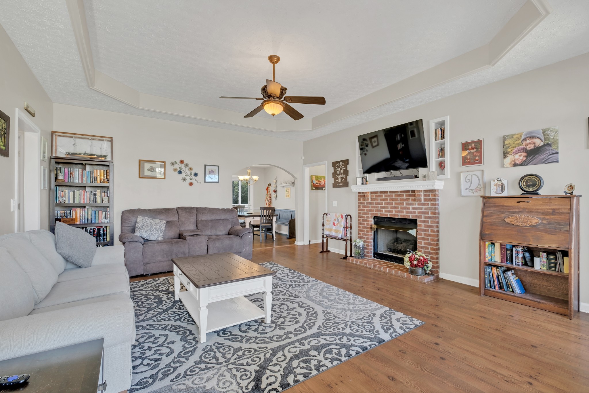 1213 Brockton Ct Property Photo 7