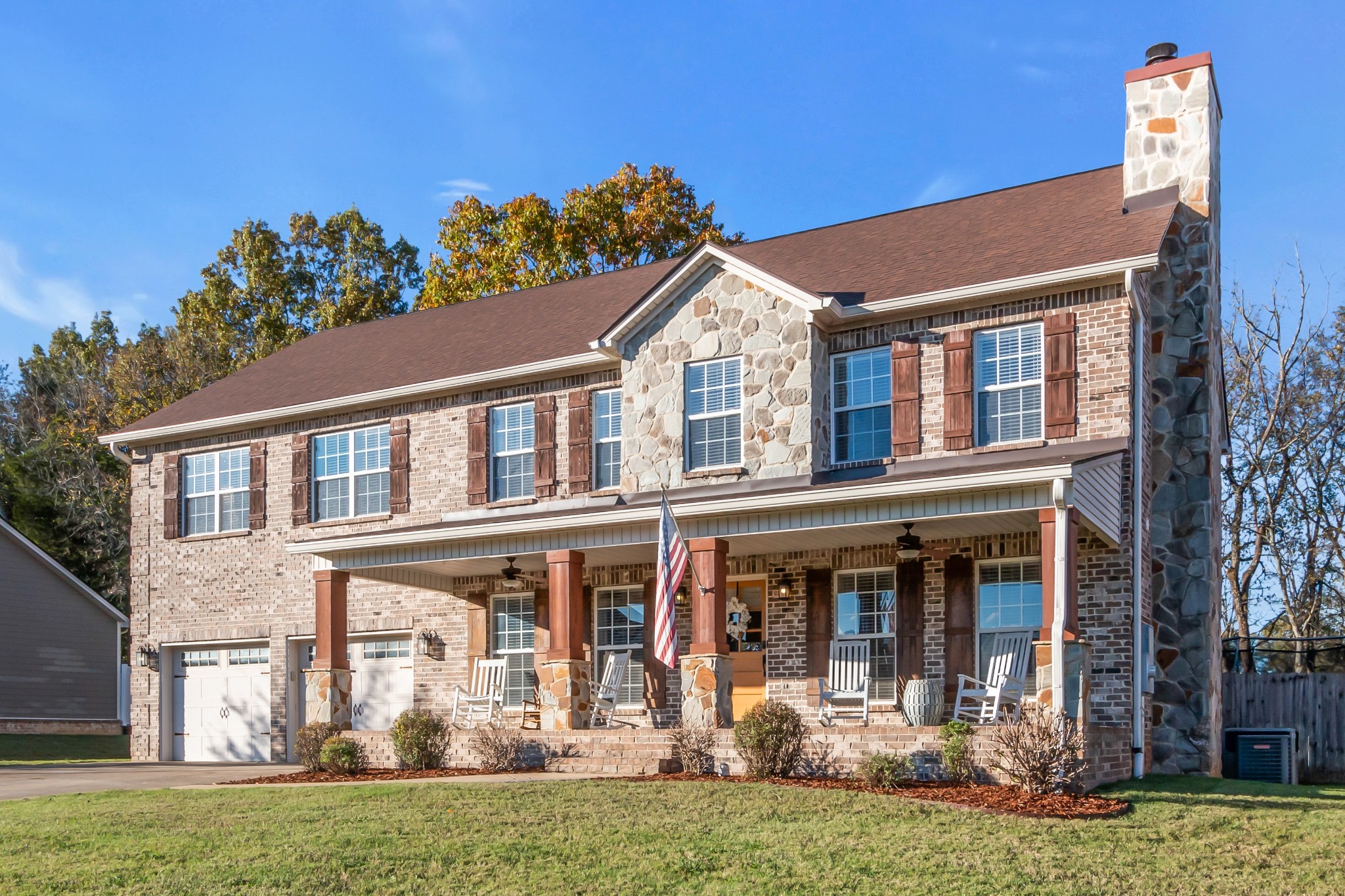 1032 Neeleys Bnd Property Photo 1