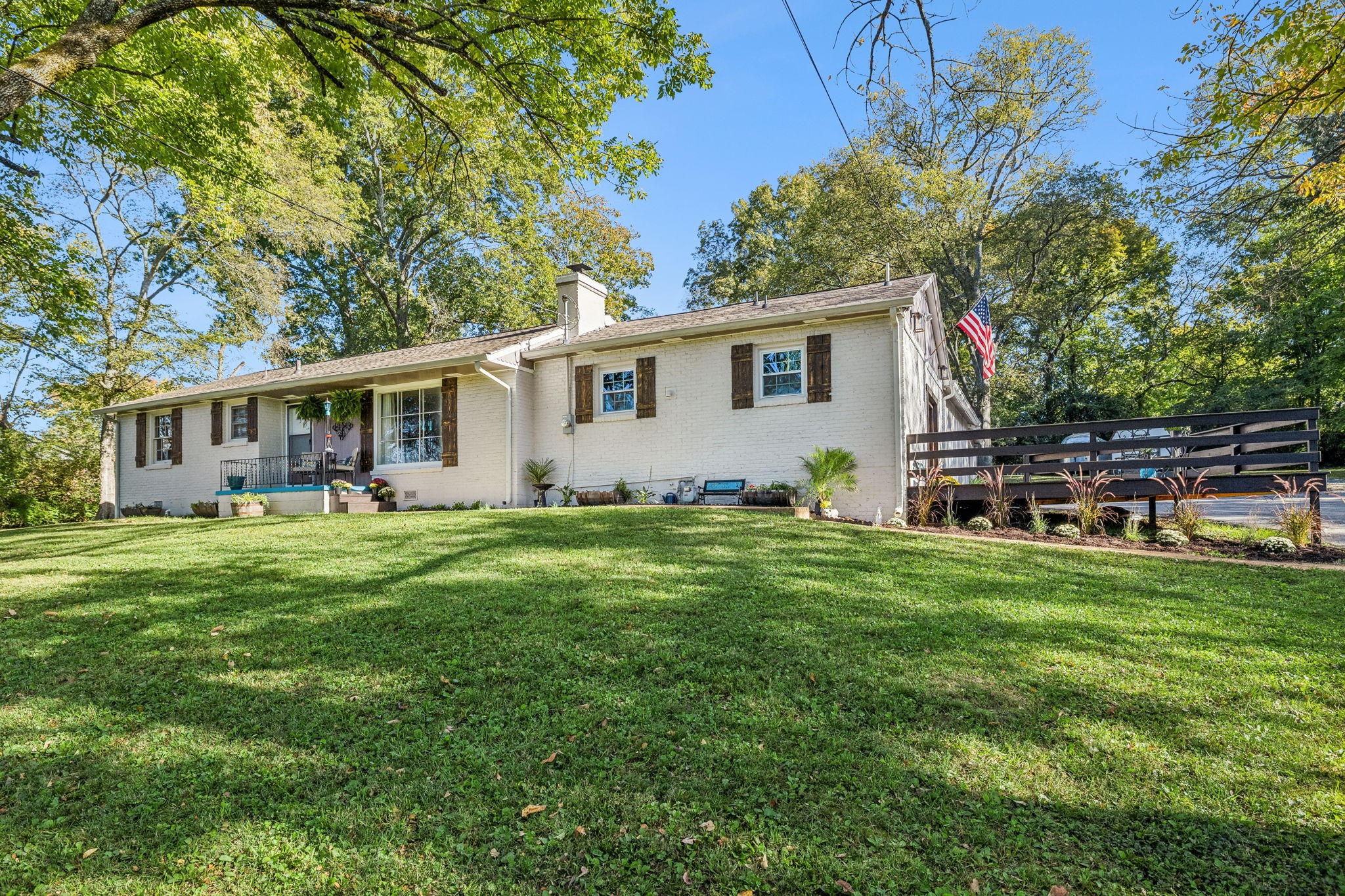207 Beverly Dr Property Photo 1