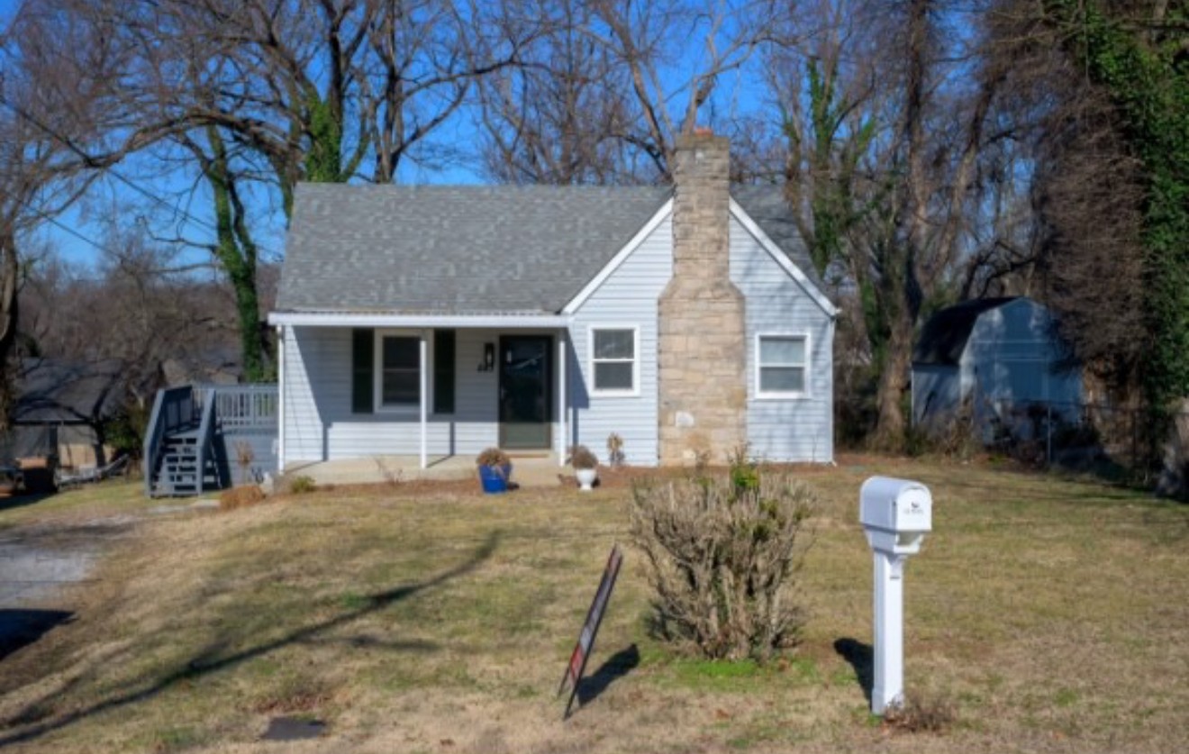 843 Seymour Ave Property Photo 1