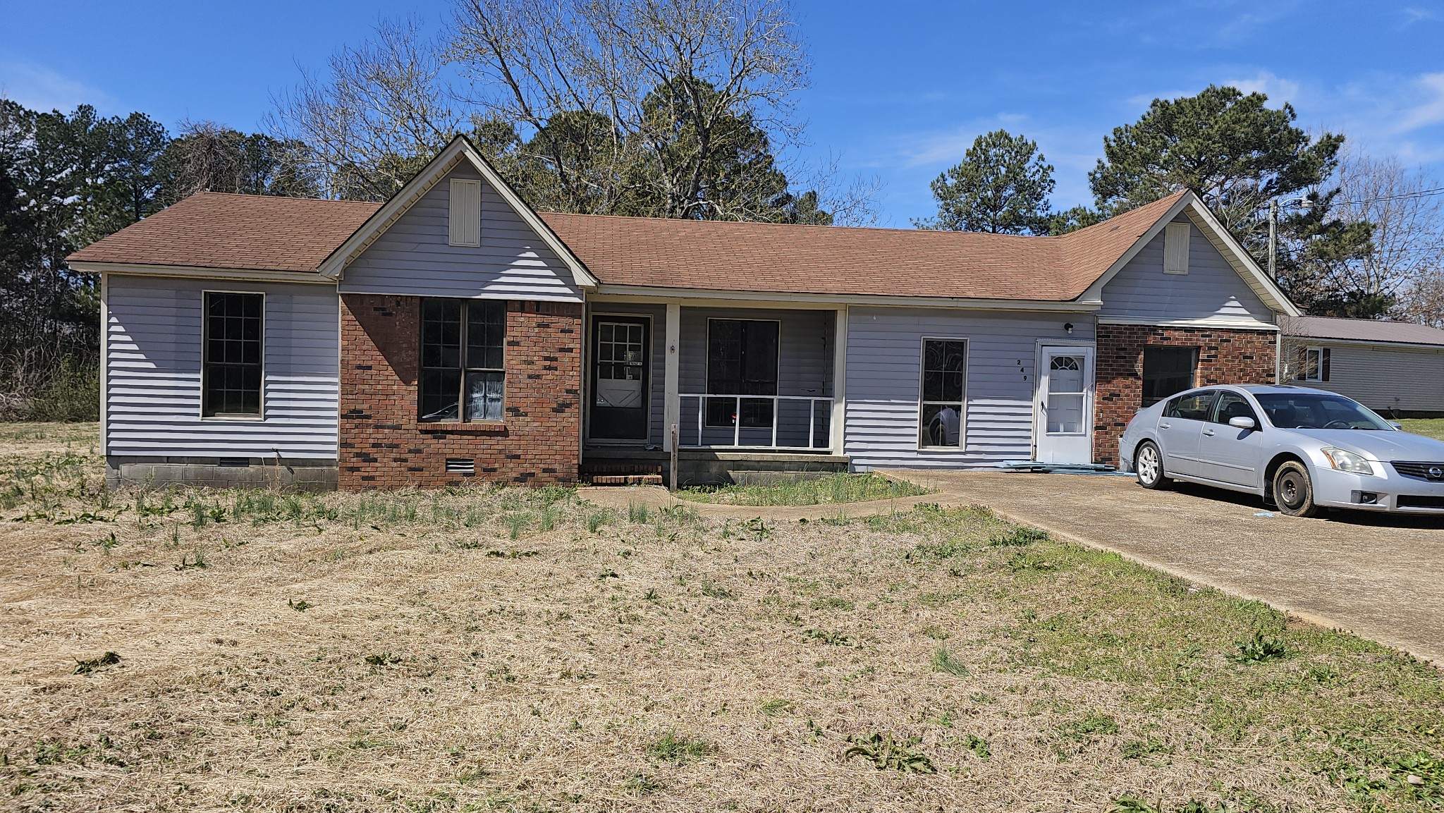 249 Amber Ln Property Photo