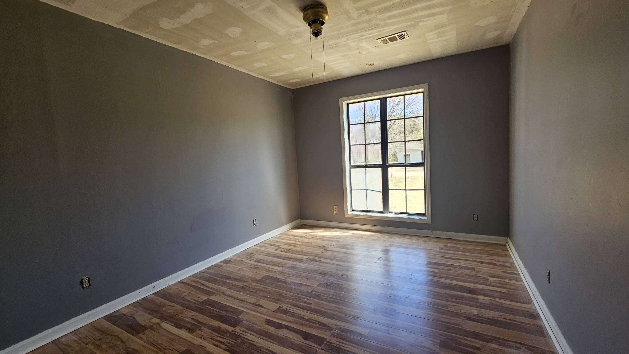 249 Amber Ln Property Photo 5