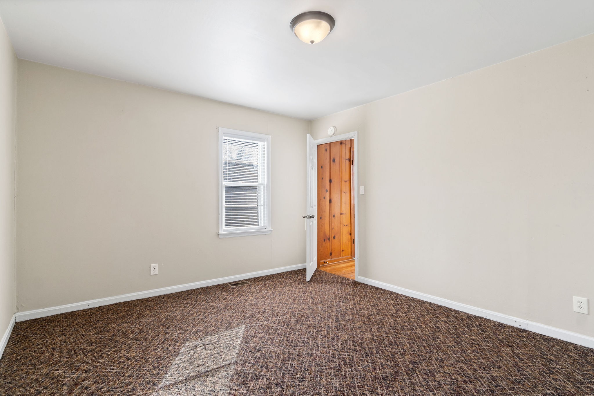 1463 Golf Club Ln Property Photo 12