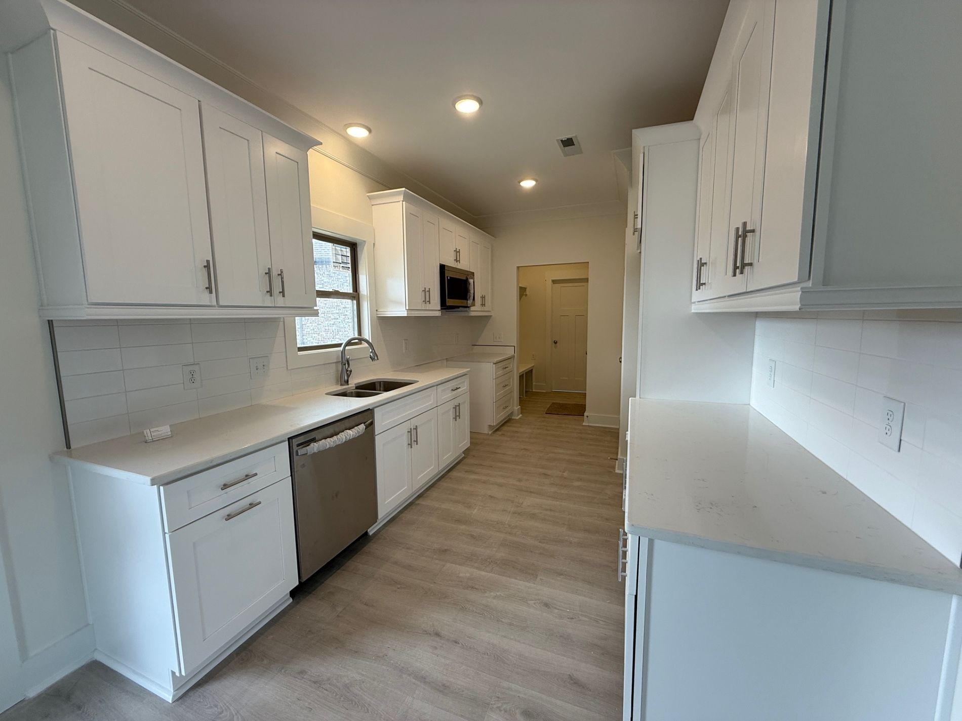 7132 Silverwood Trl Property Photo 6