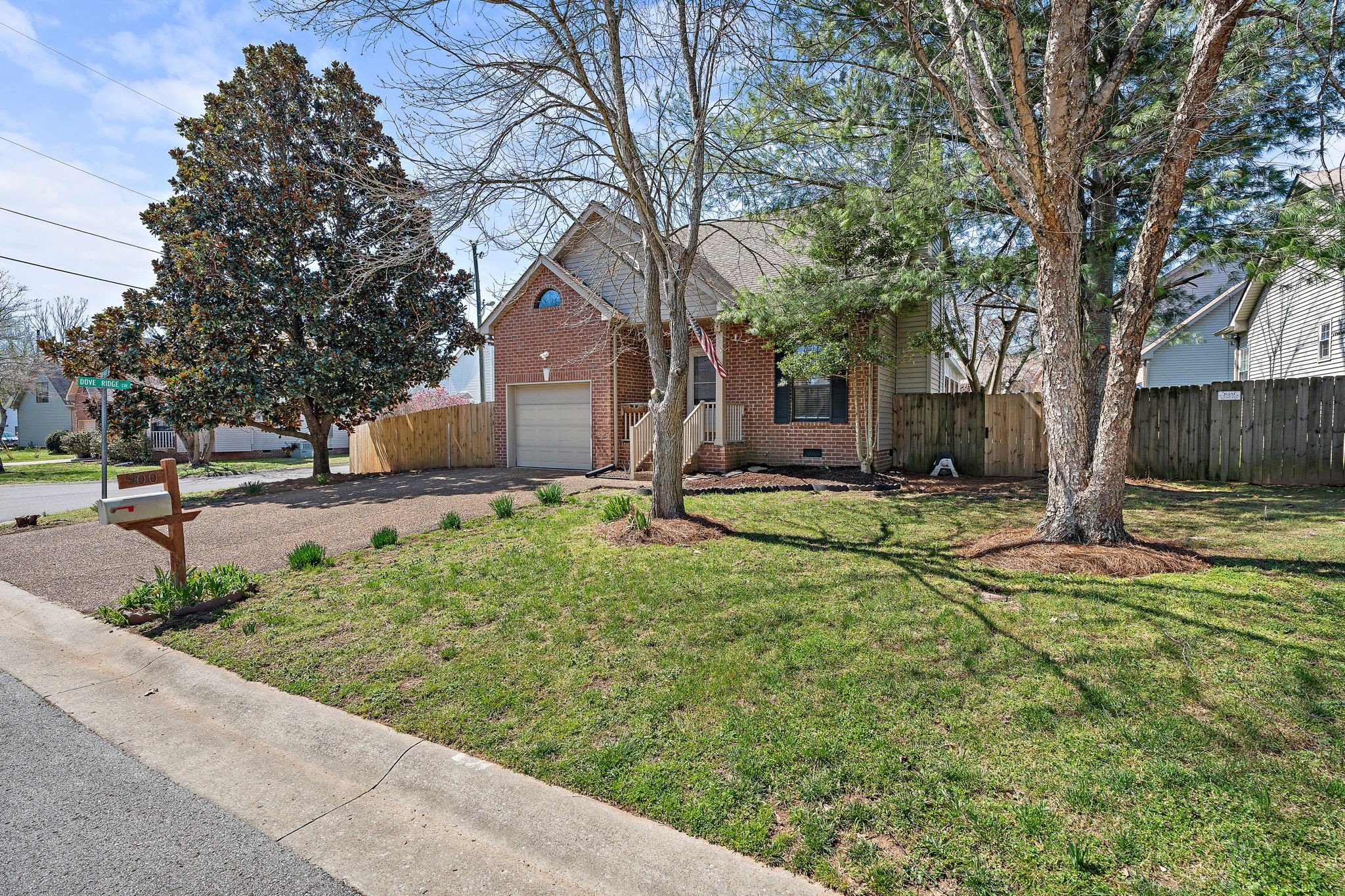 900 Dove Ridge Cir Property Photo 1