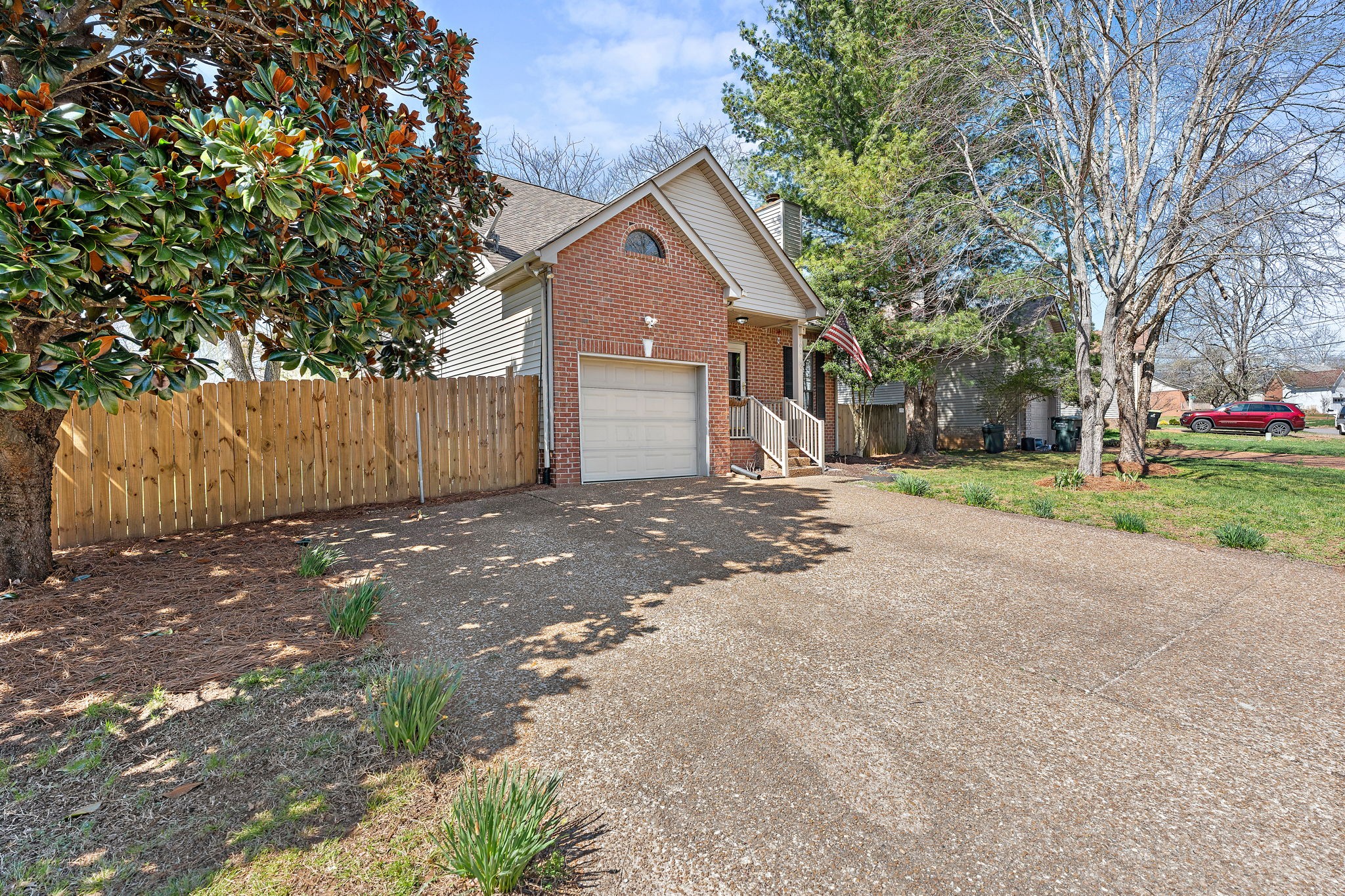 900 Dove Ridge Cir Property Photo 3