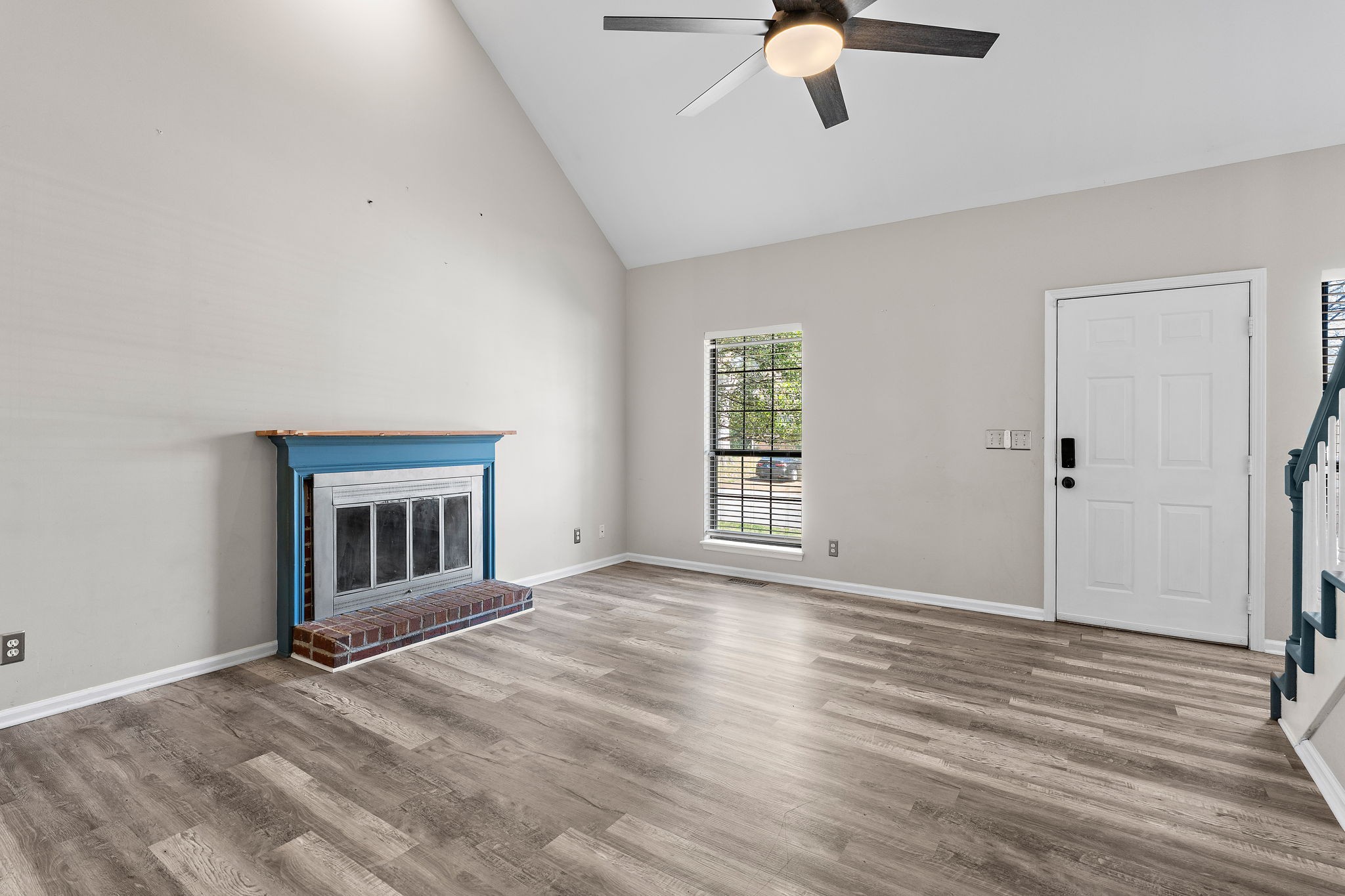 900 Dove Ridge Cir Property Photo 5