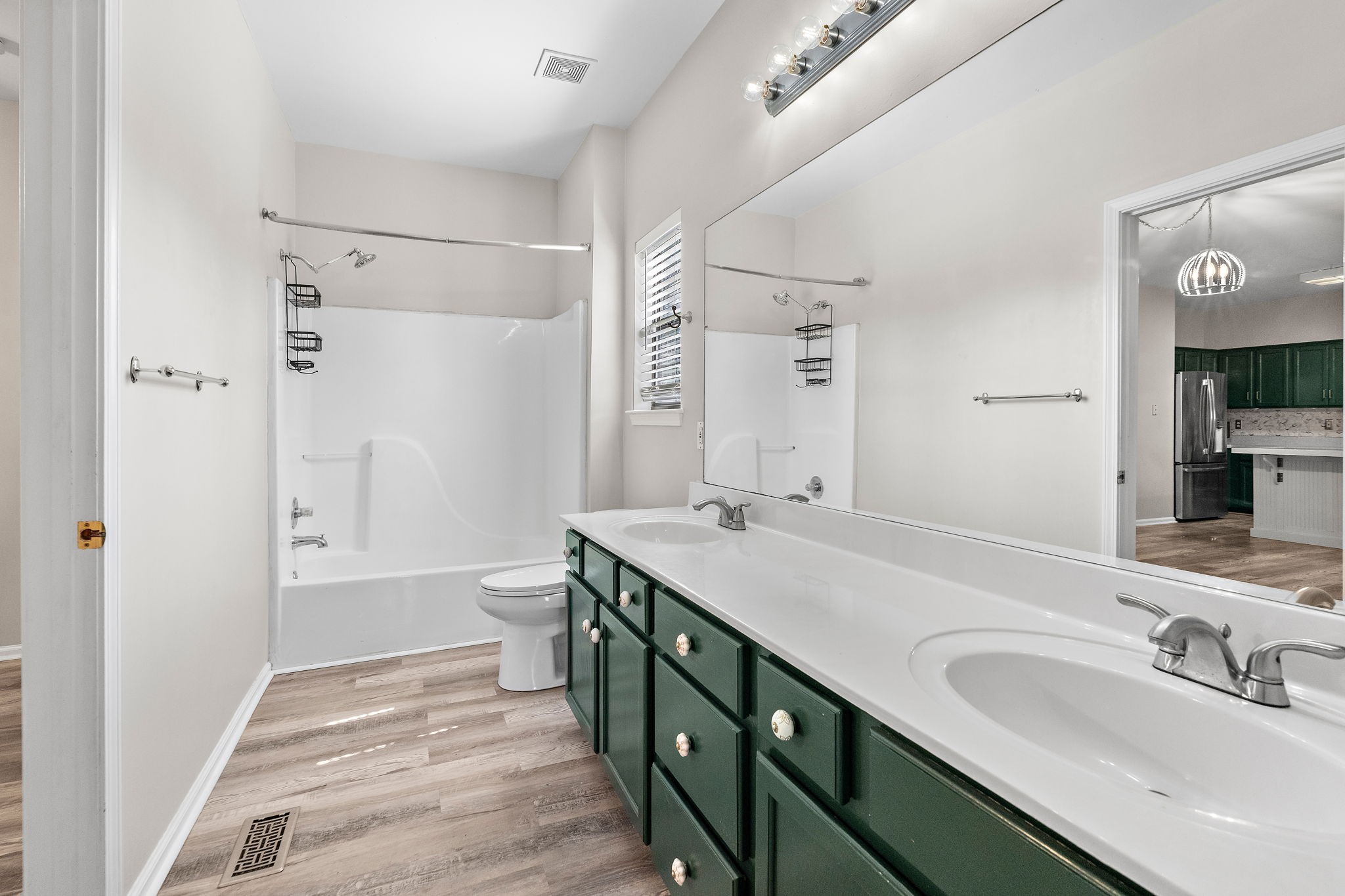 900 Dove Ridge Cir Property Photo 17