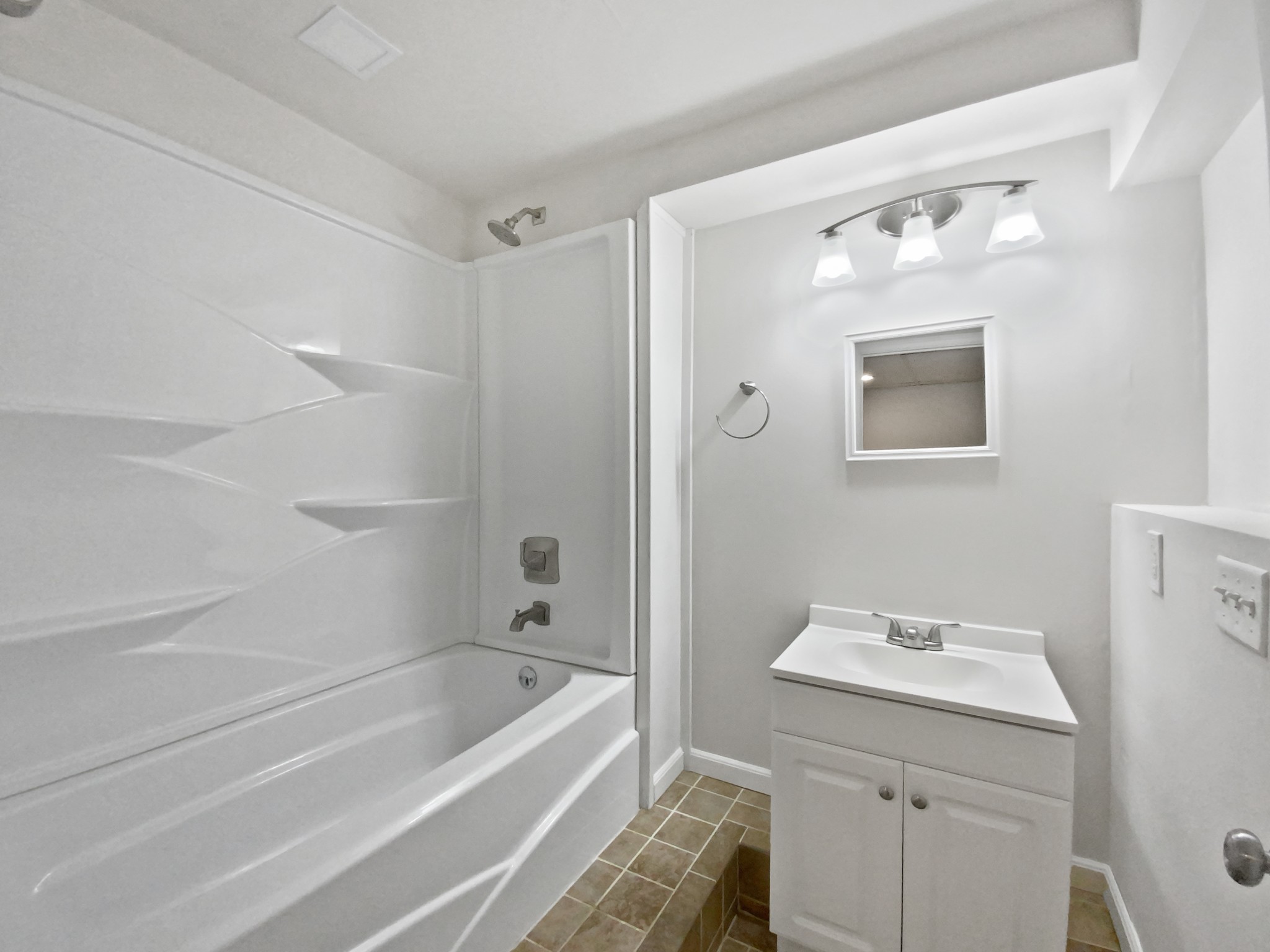 1001 Gill Rd Property Photo 8